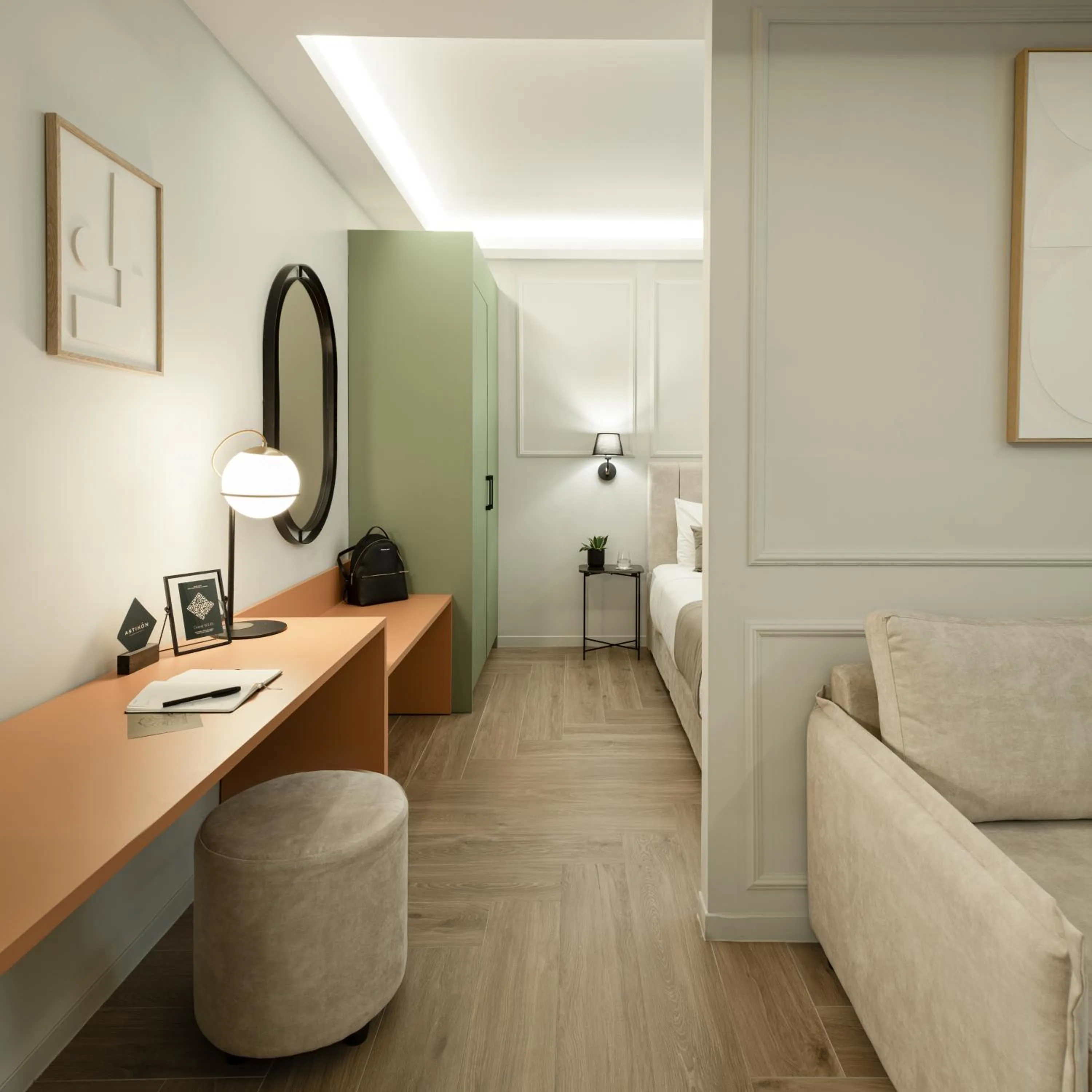 Photo of the whole room, Bed in ASTIKON Xenofontos Suites