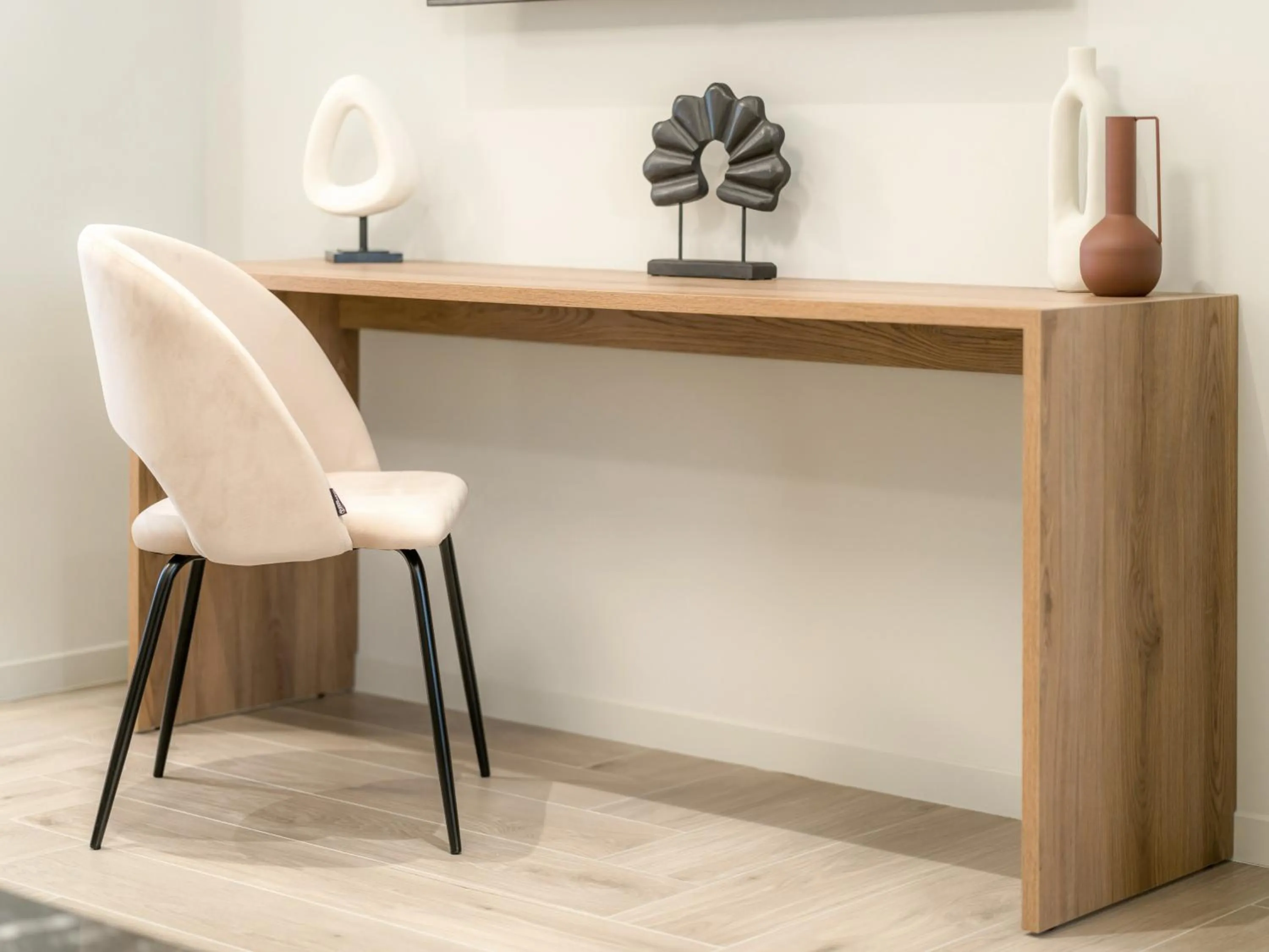 ASTIKON Xenofontos Suites