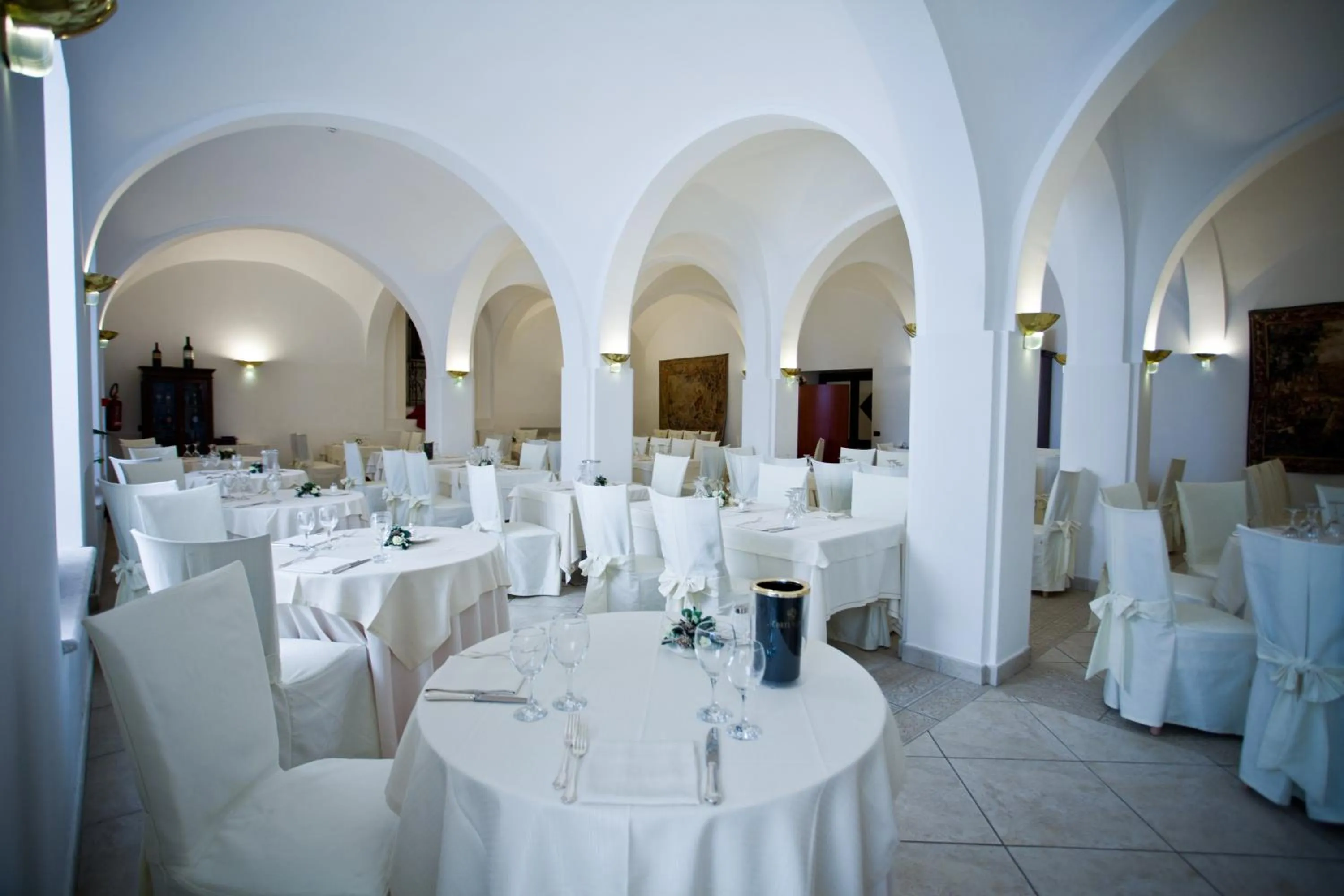 Restaurant/places to eat in Hotel Relais dei Normanni