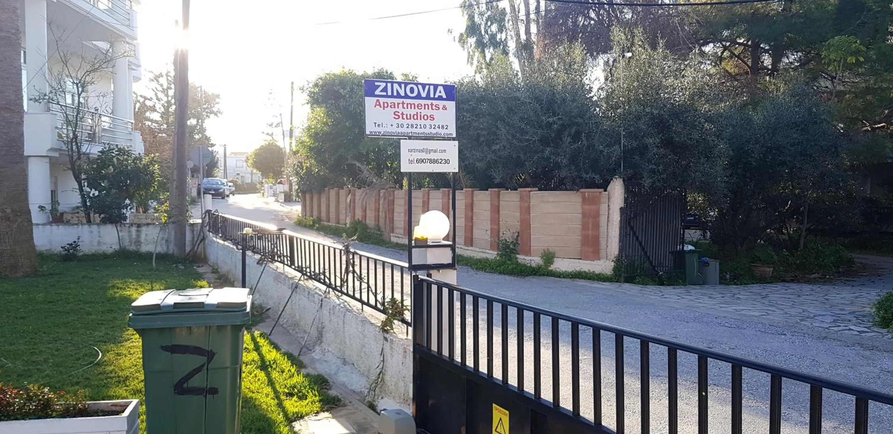 Property logo or sign in Zinovia