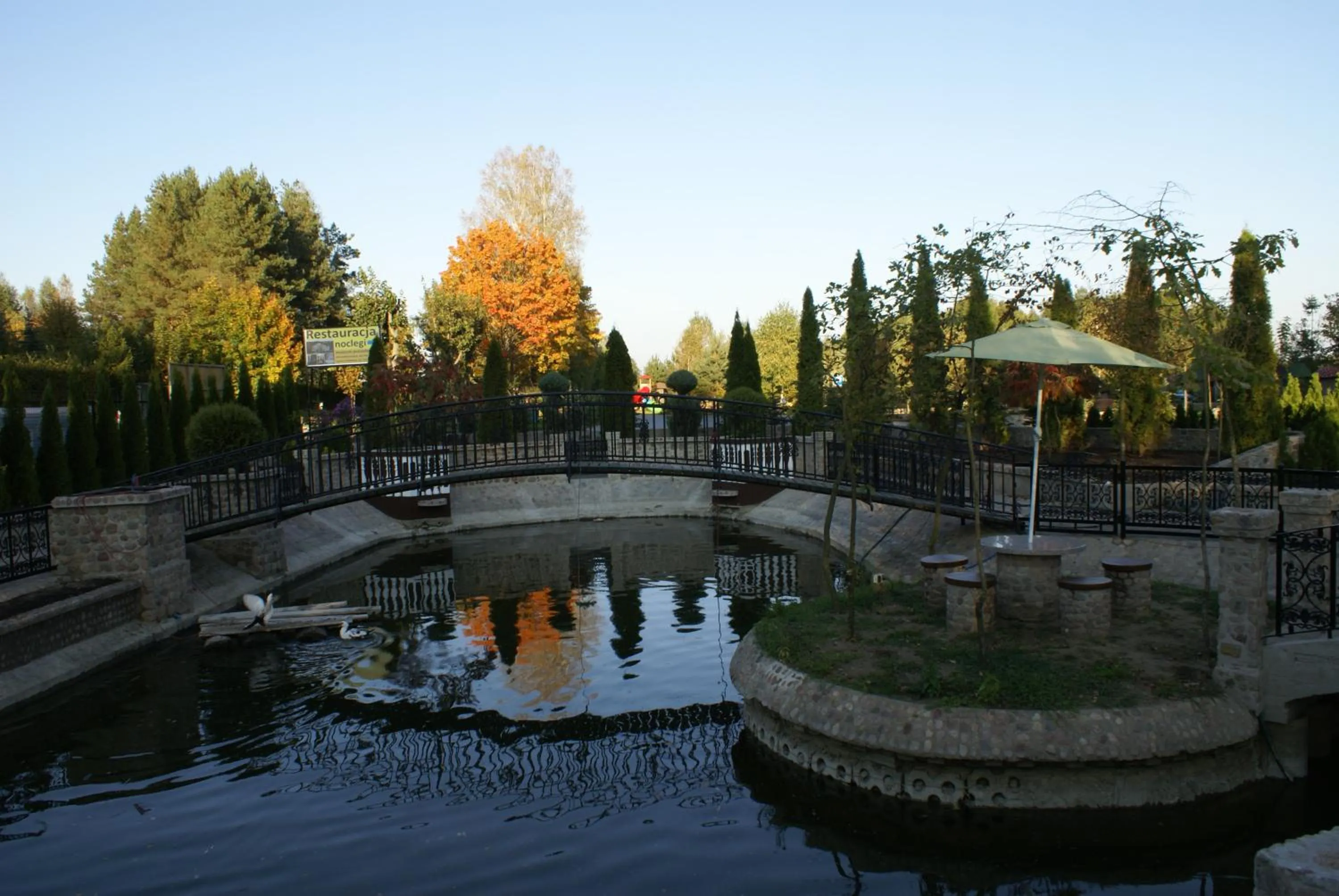 Area and facilities in Dwór Bartnika