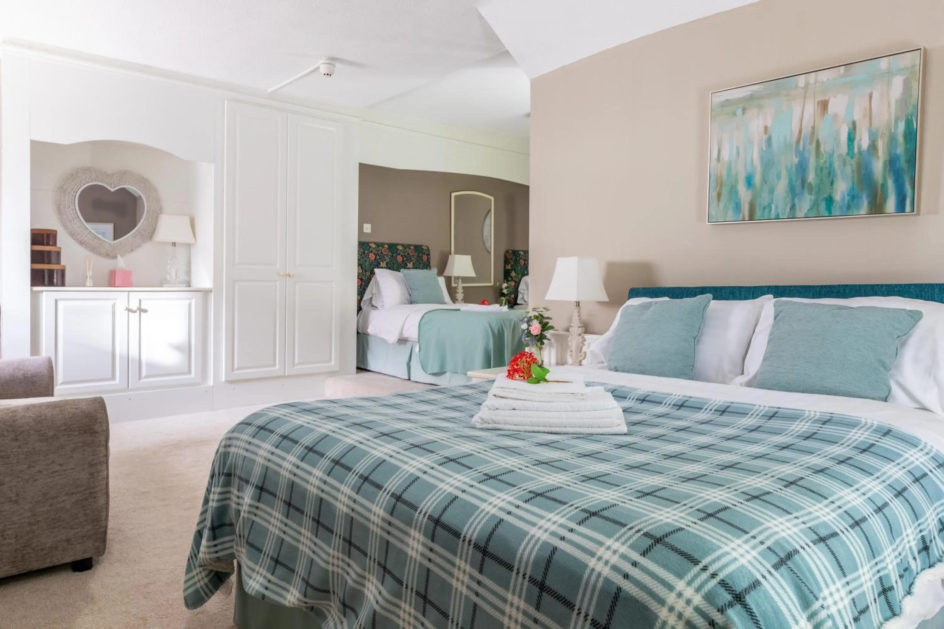 Bedroom, Bed in Plas Maenan