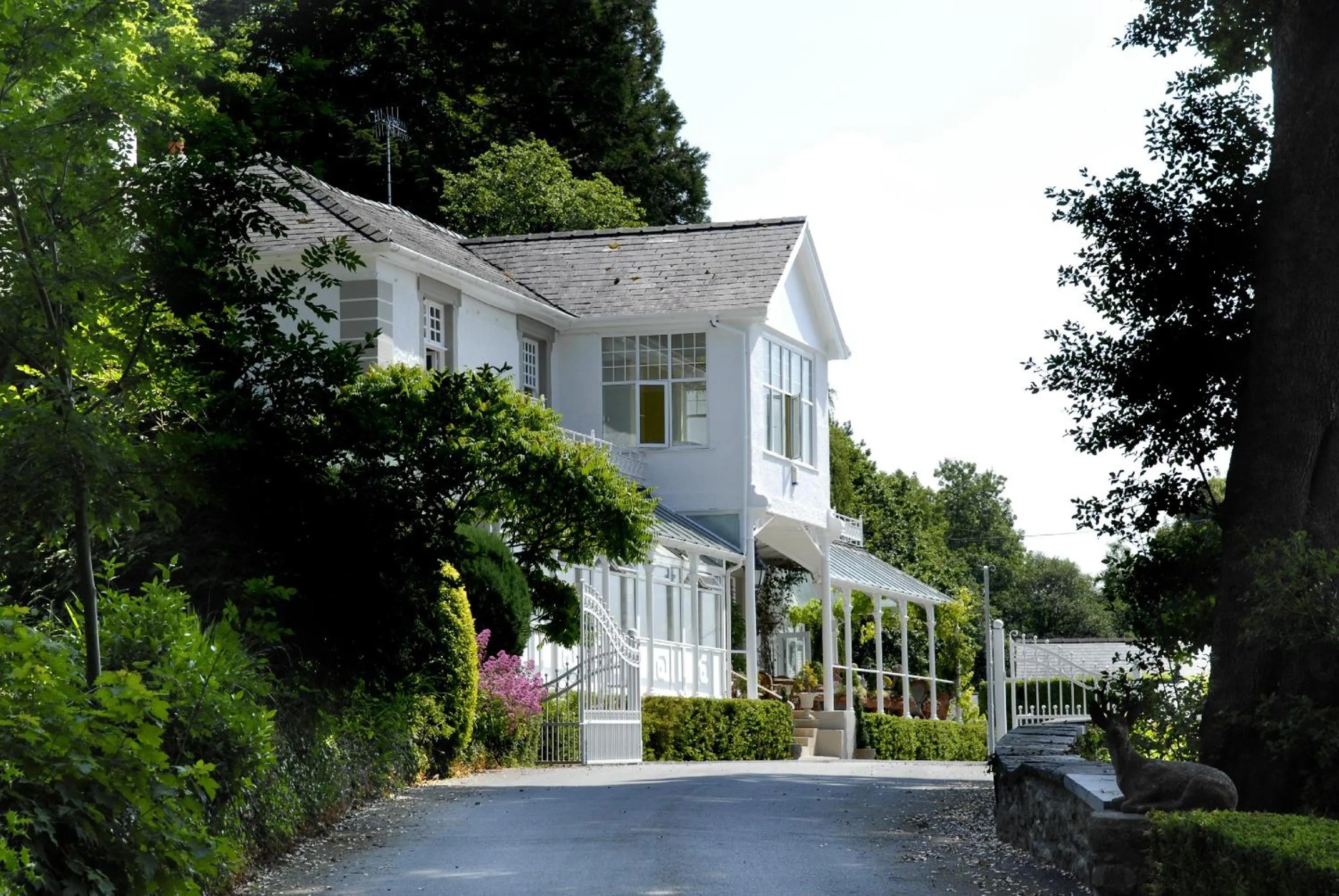 Facade/entrance in Plas Maenan
