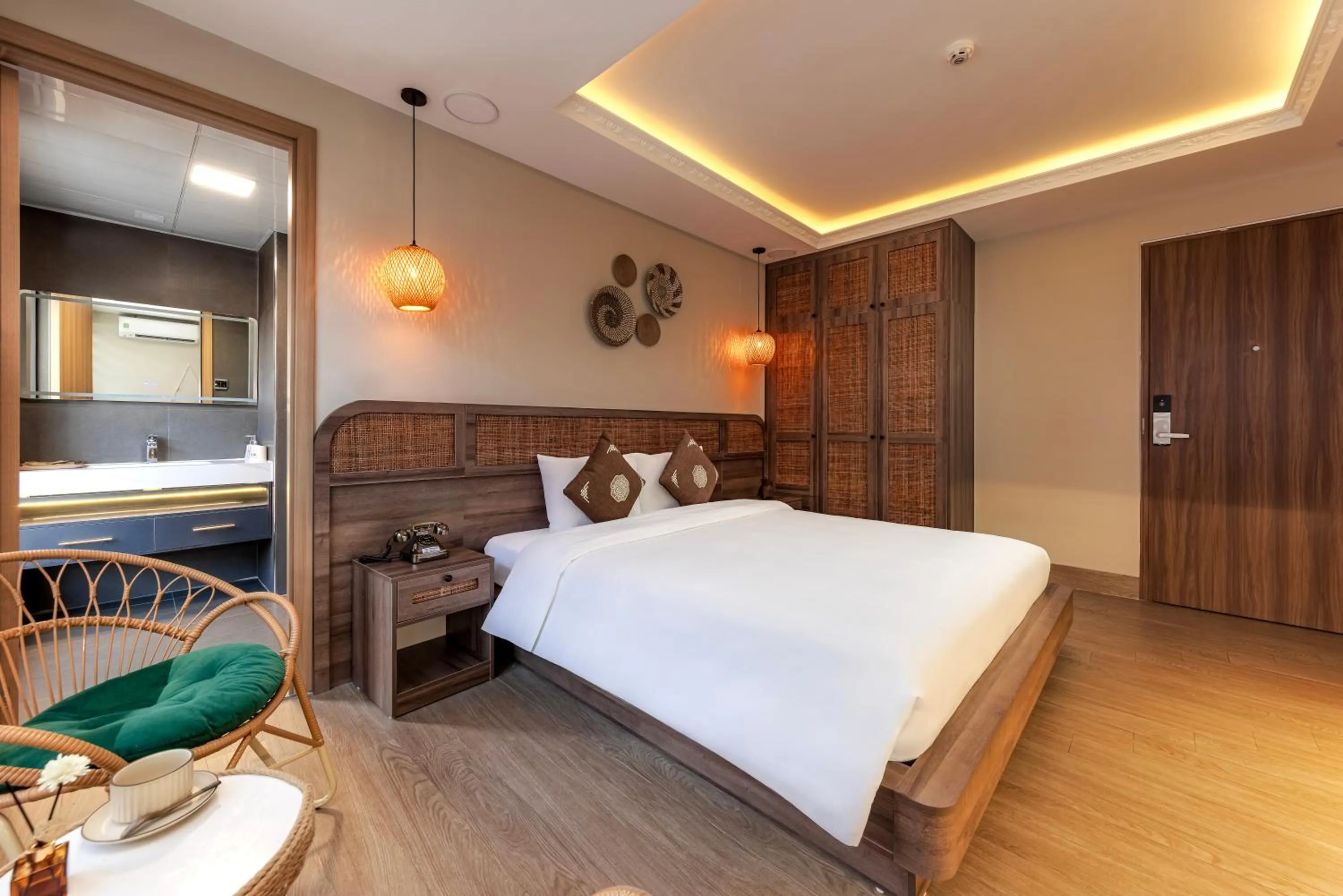 Bed in Tropical Paradise Sapa Hotel & Tour