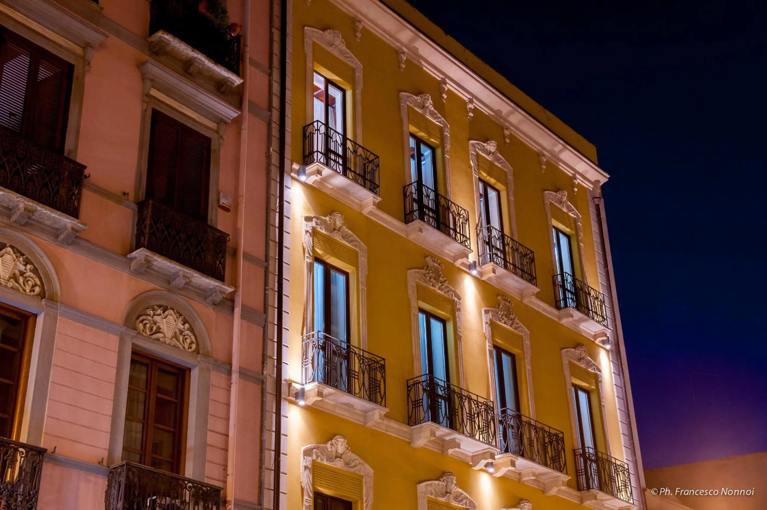 Facade/entrance in Hotel Flora