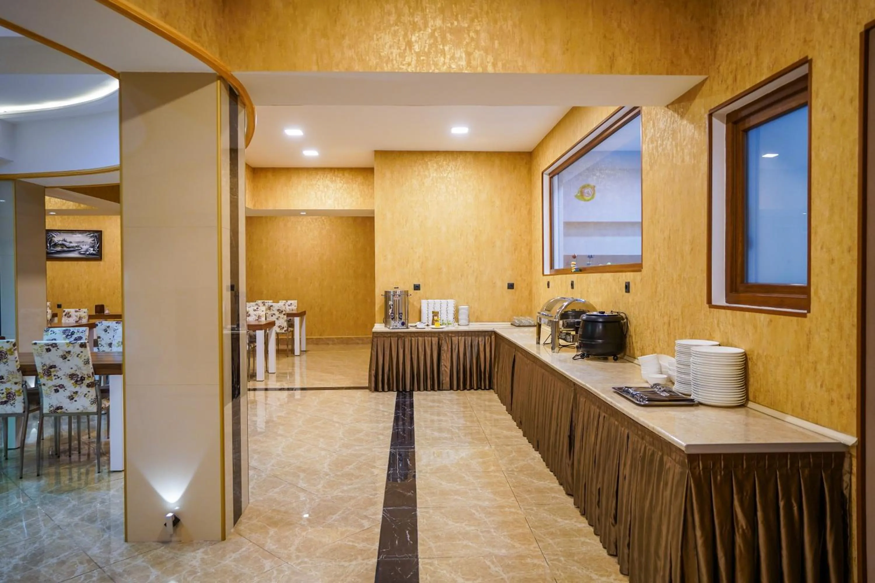 Kitchen or kitchenette in Natali Hotel