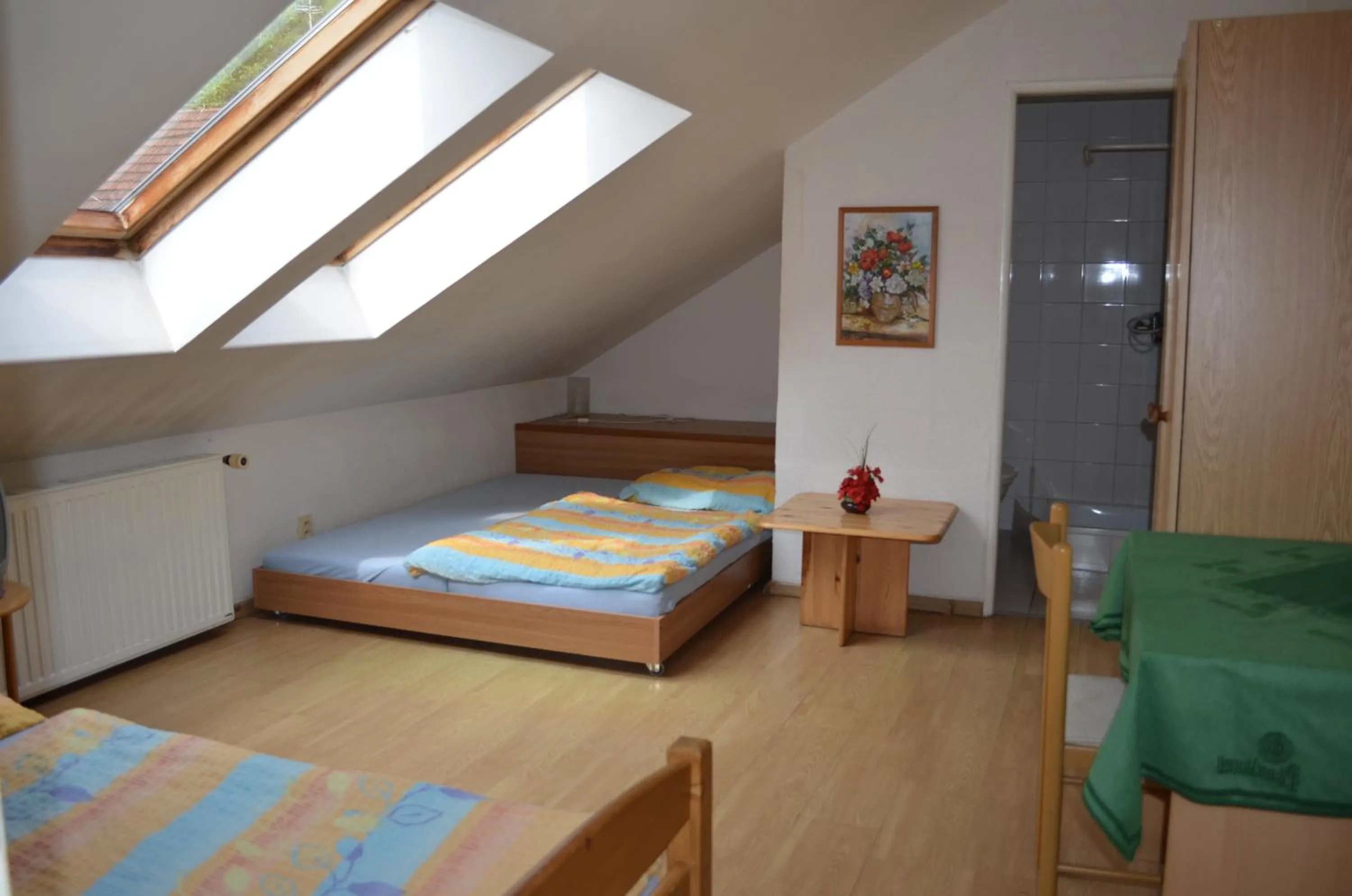 Photo of the whole room, Bed in Pension Egida