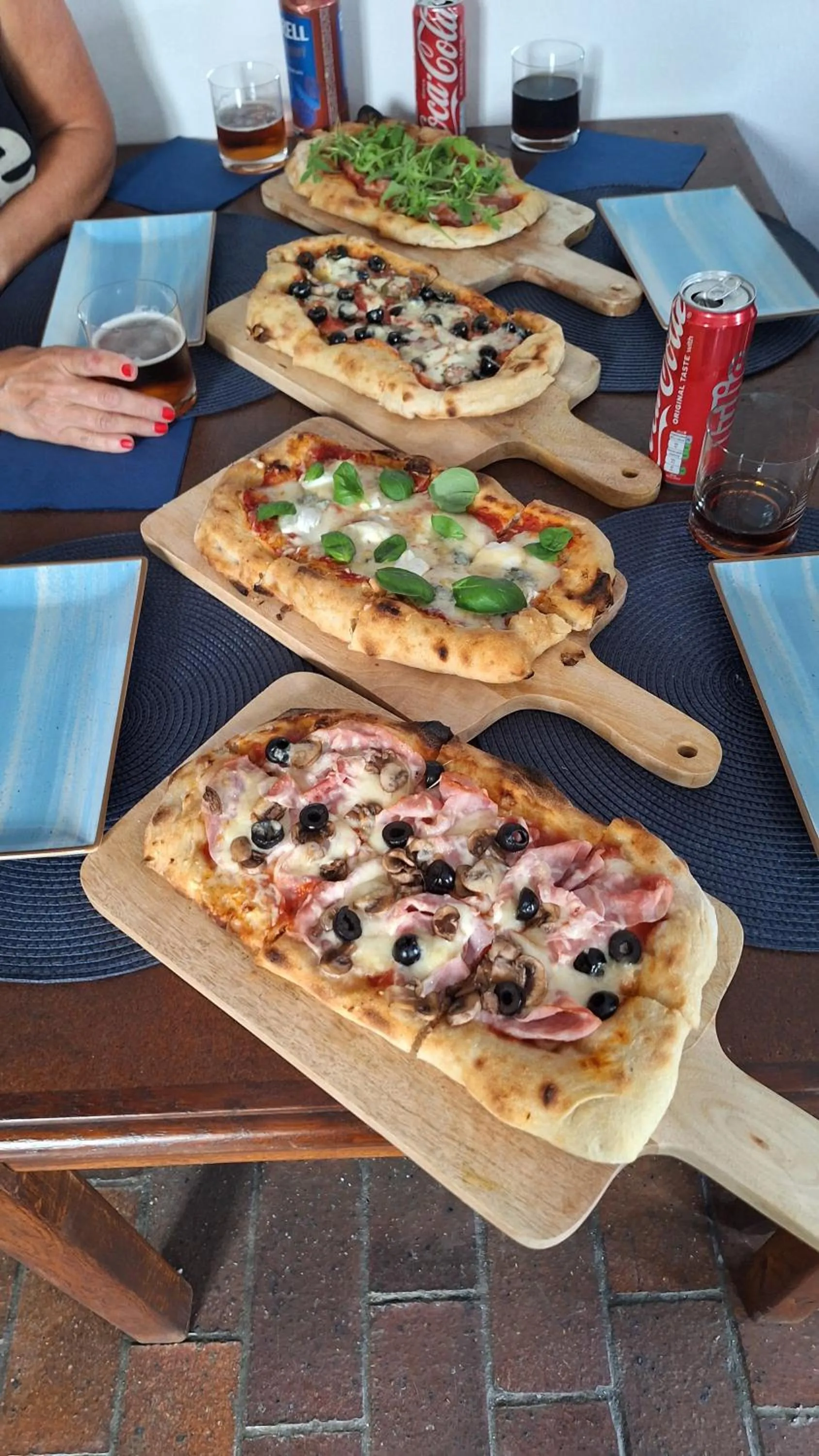 Restaurant/places to eat in Pension Egida