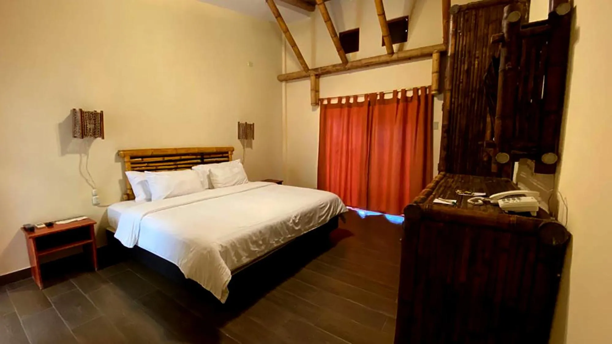Bed in Nativa Bambu Ecolodge