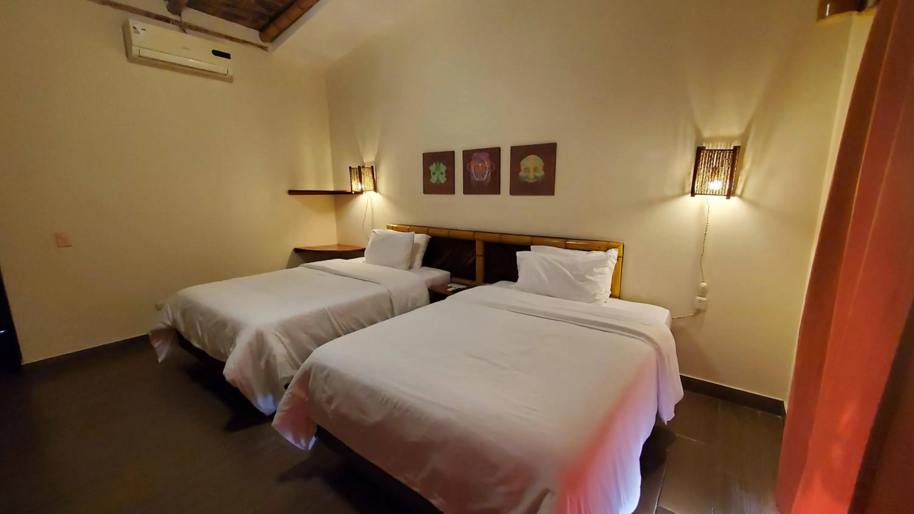 Bed in Nativa Bambu Ecolodge