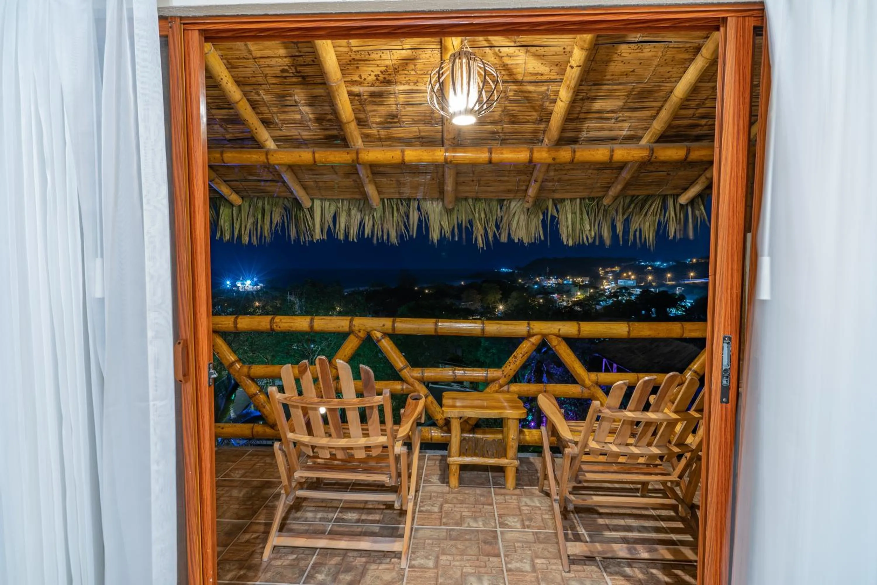 Patio in Nativa Bambu Ecolodge