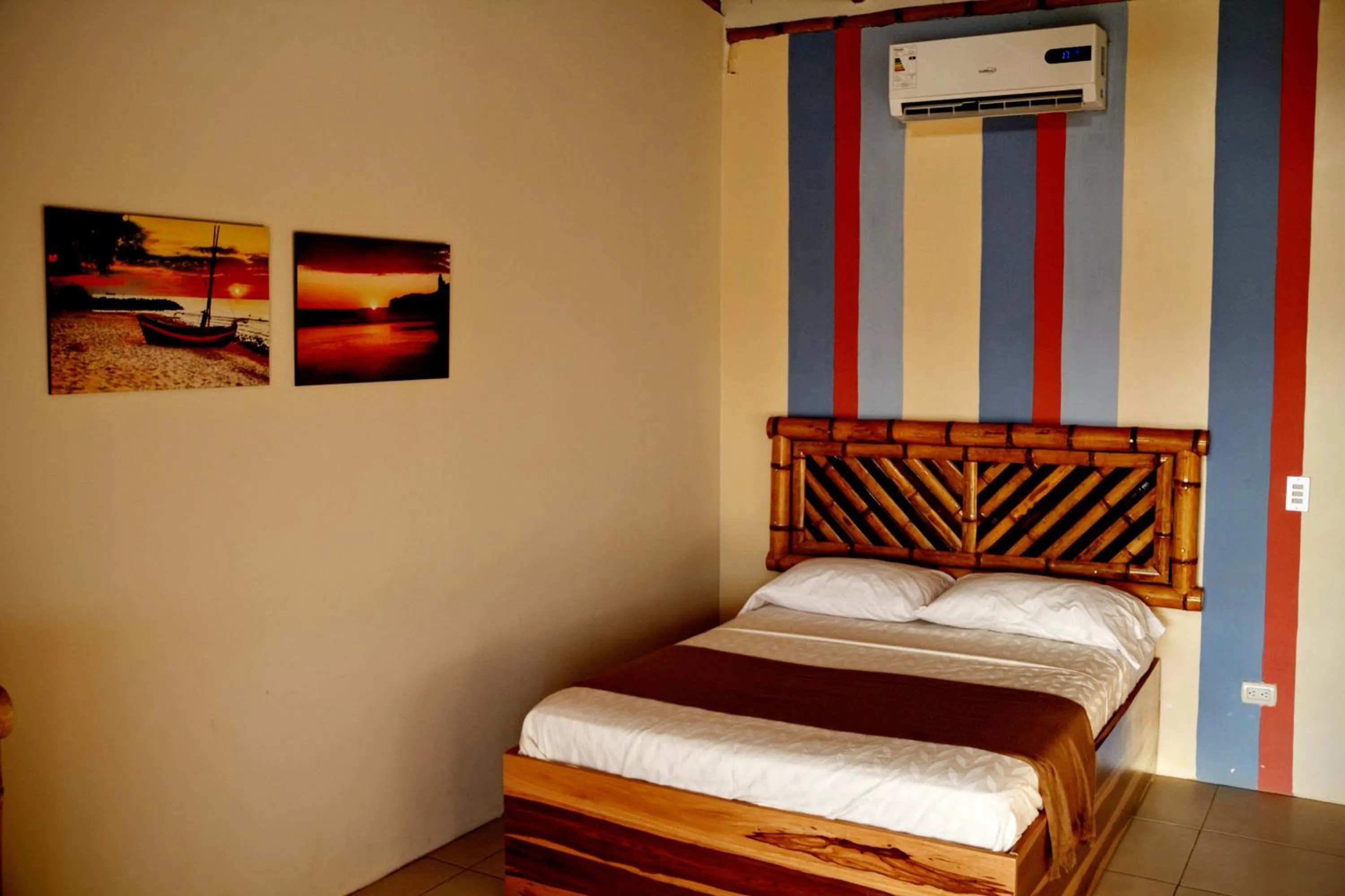 Bed in Nativa Bambu Ecolodge