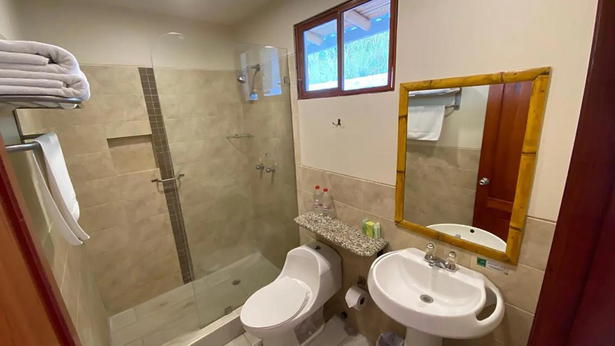 Bathroom in Nativa Bambu Ecolodge