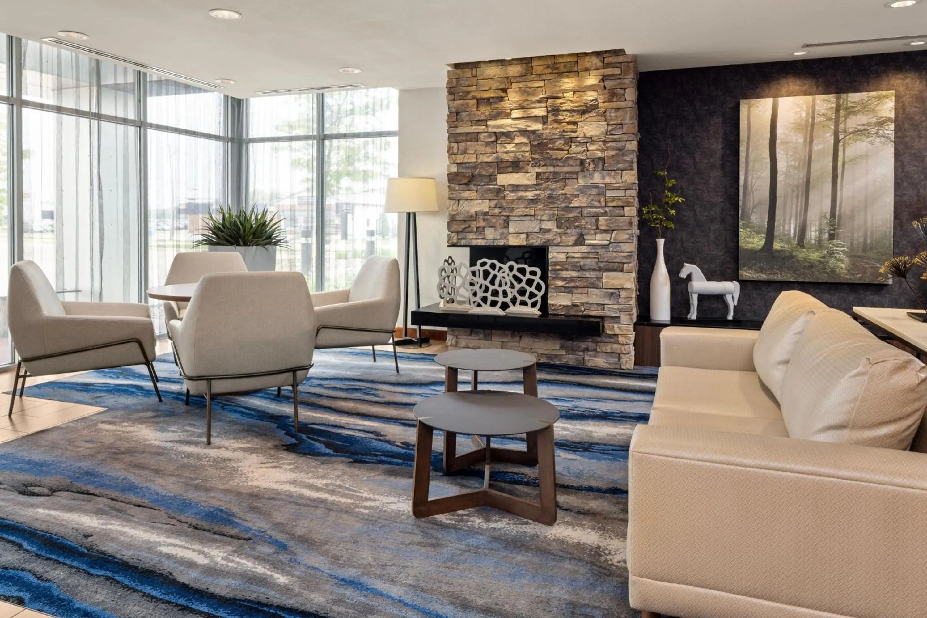 Lounge or bar in Fairfield Inn & Suites by Marriott Waterloo Cedar Falls