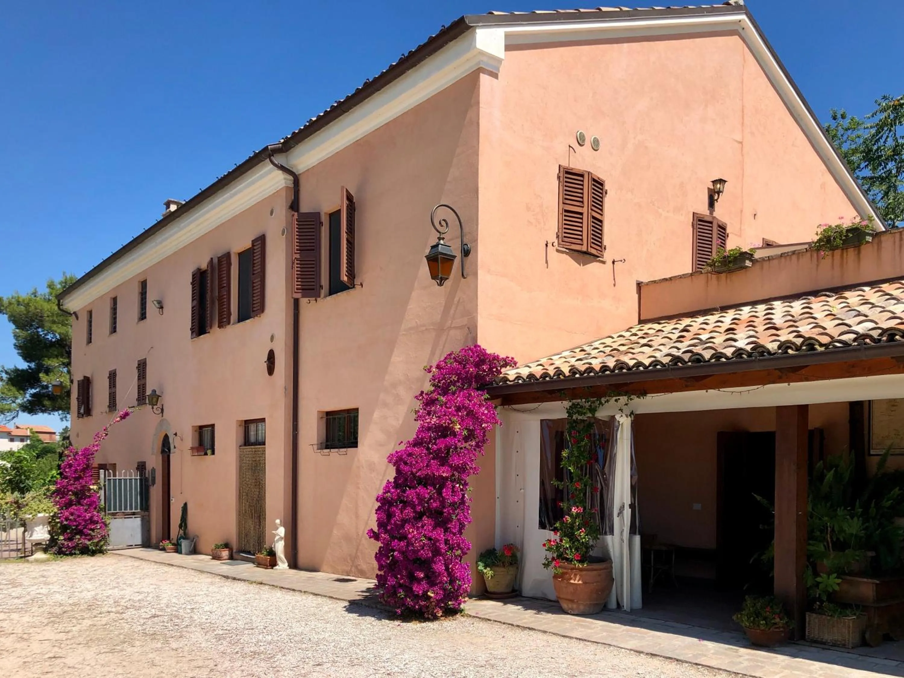 Property building in Fontebella