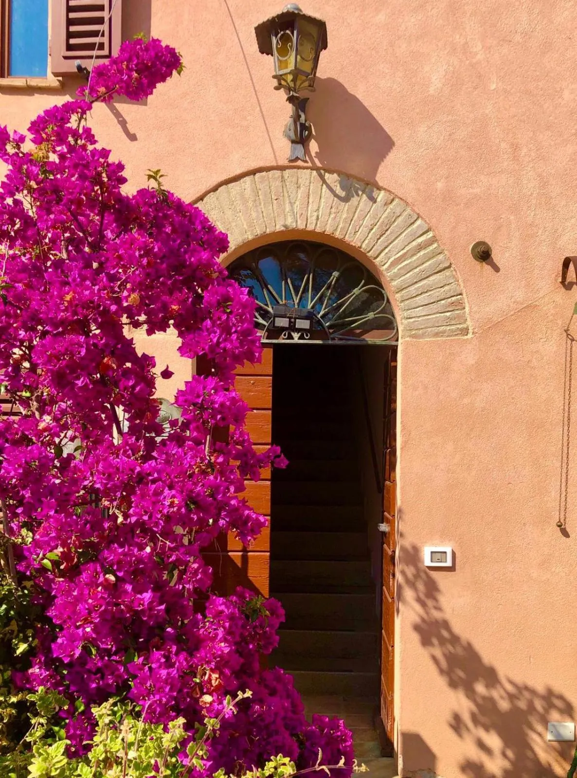 Facade/entrance in Fontebella