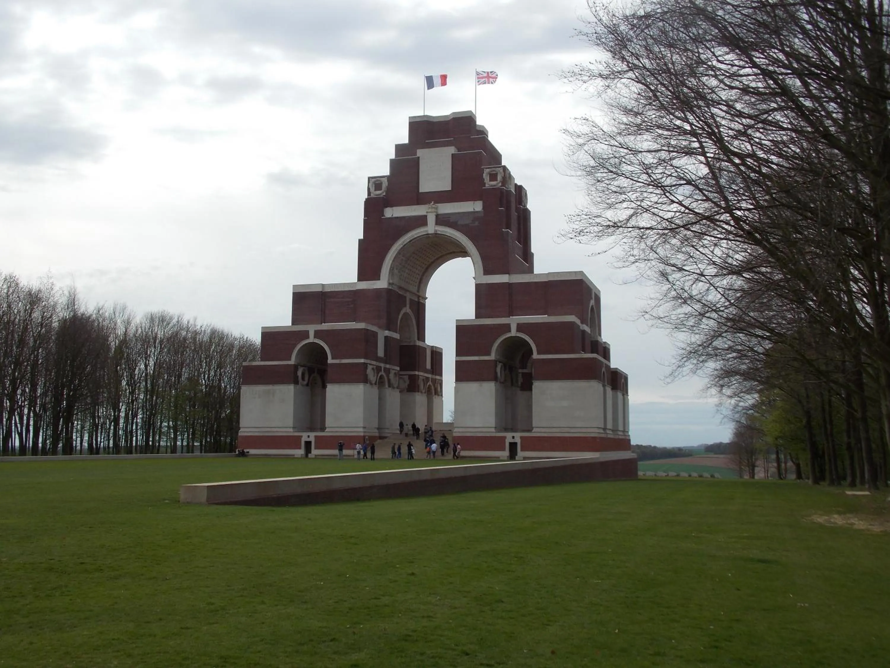 Area and facilities in Hôtel Restaurant Kyriad de Péronne
