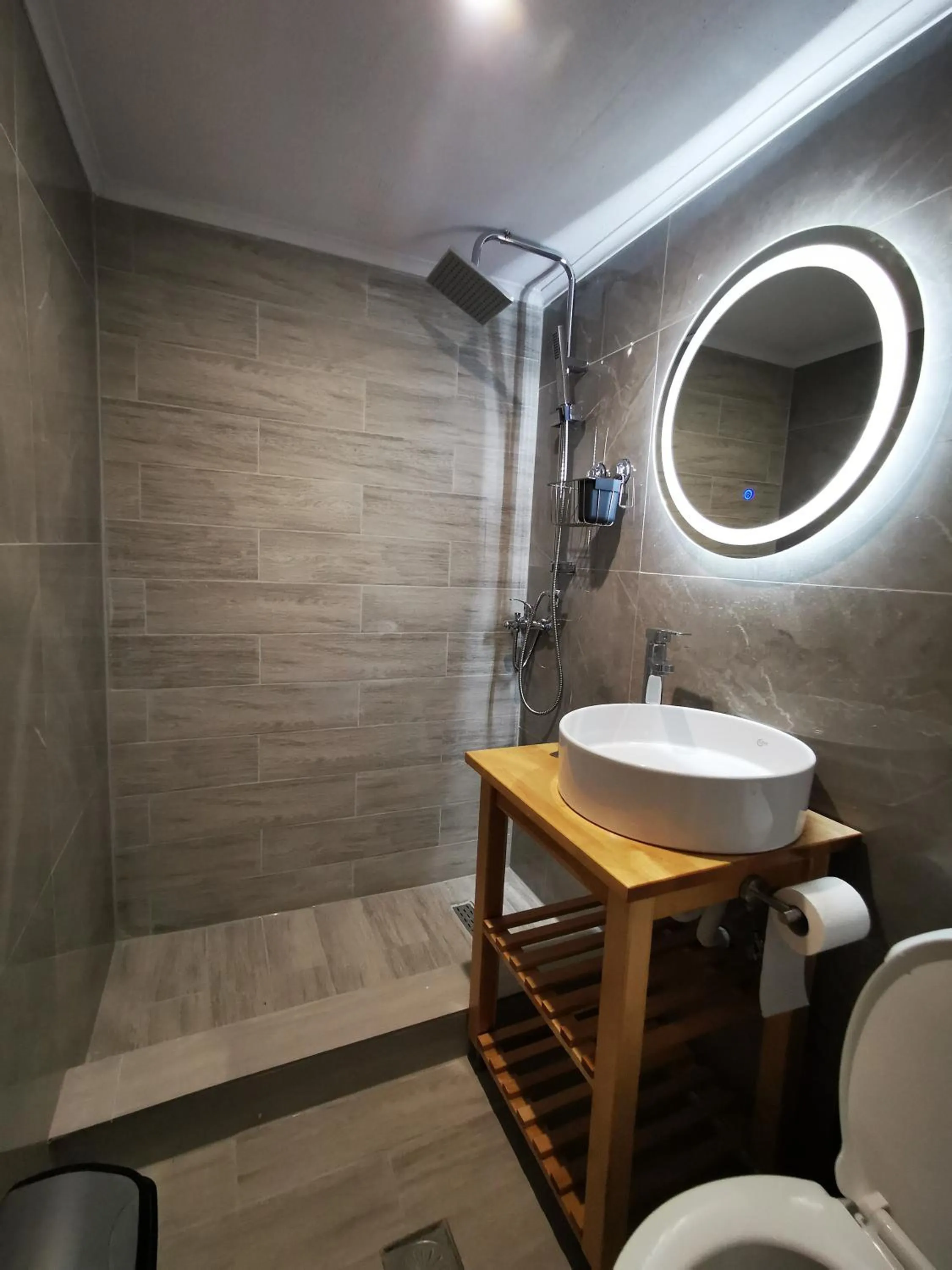 Shower in Anthis Studios