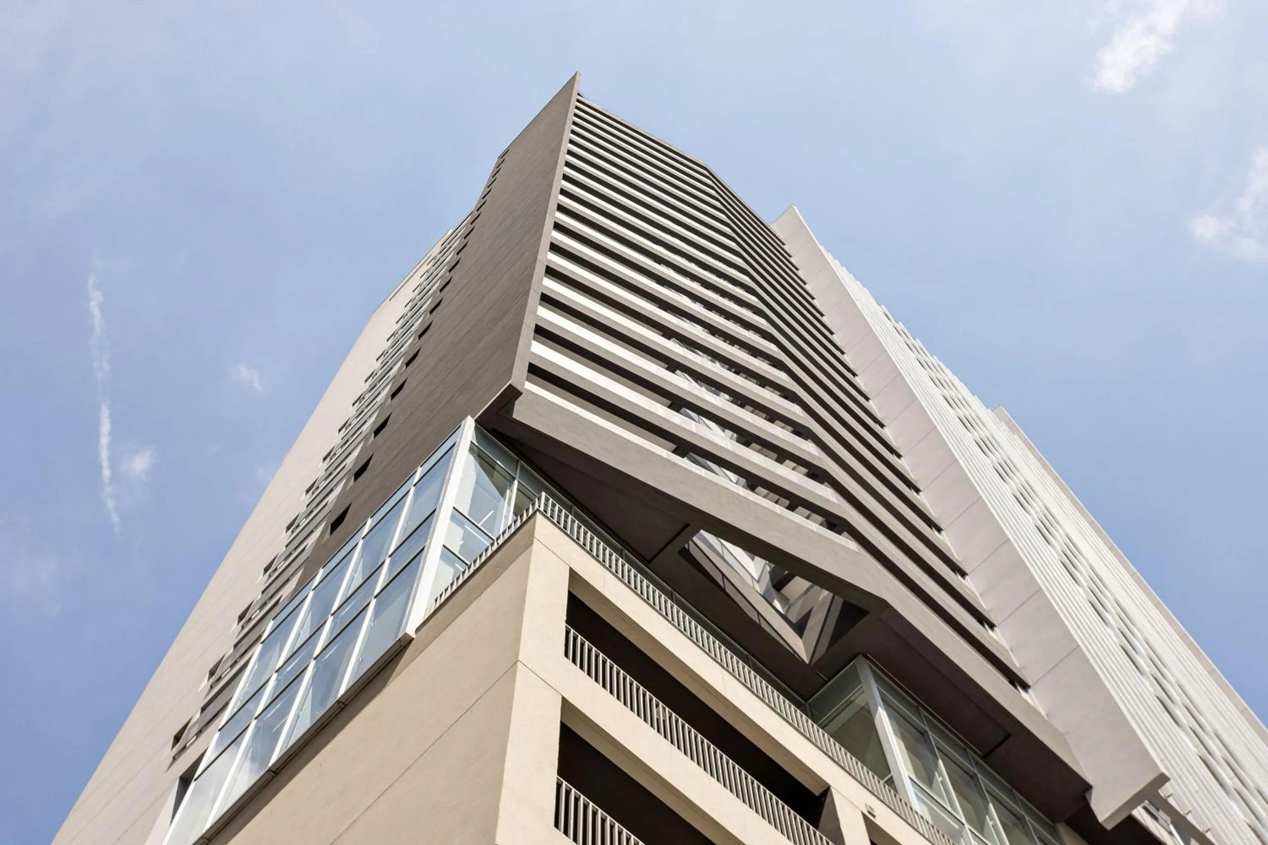 Property building in Ventura Pinheiros