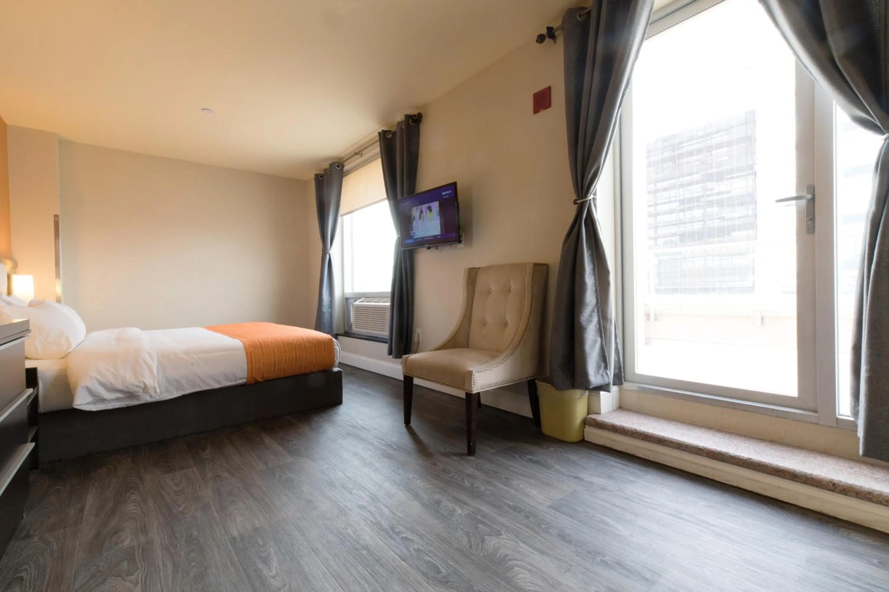 Bed in Romana Hotel - NYC