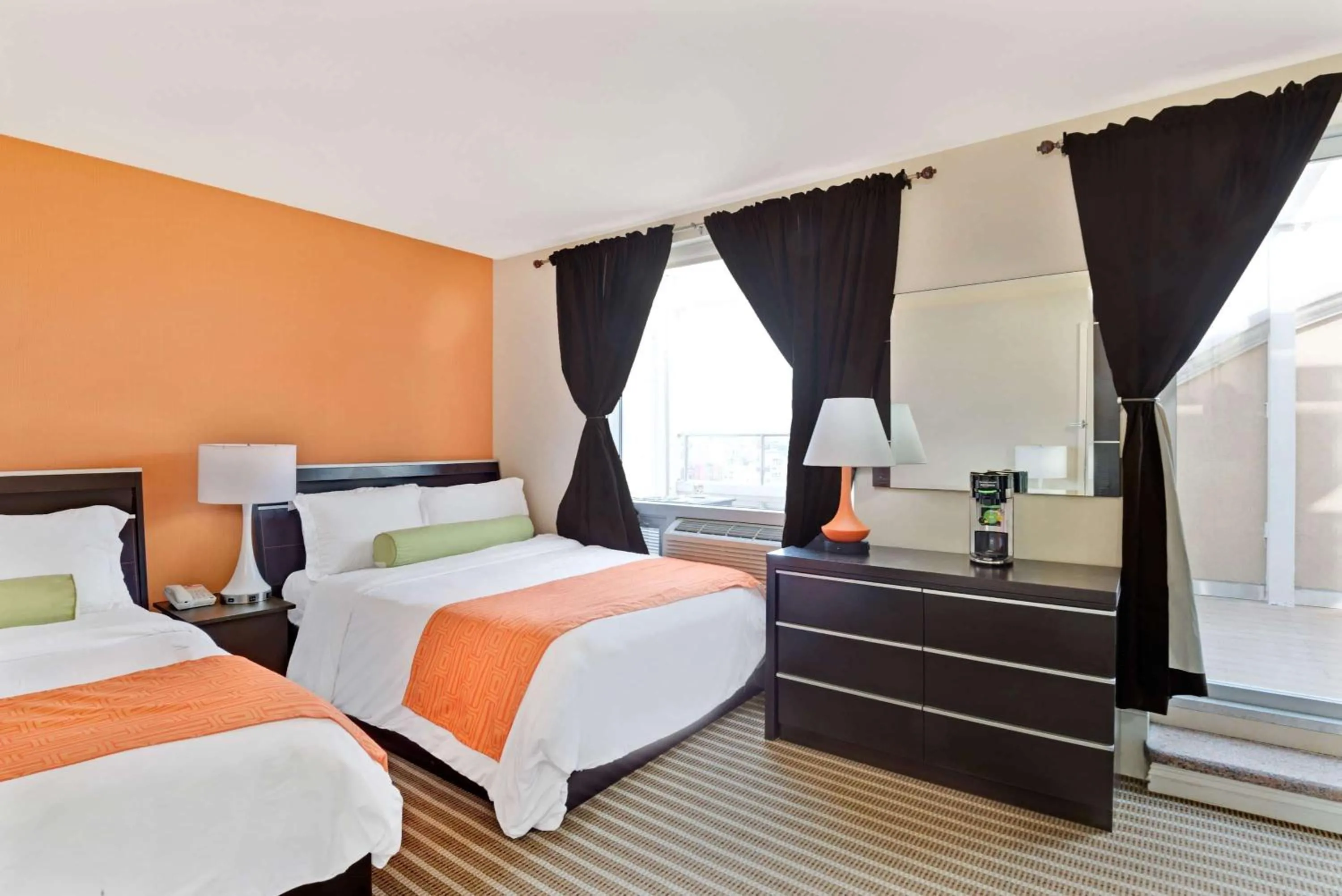 Photo of the whole room, Bed in Romana Hotel - NYC