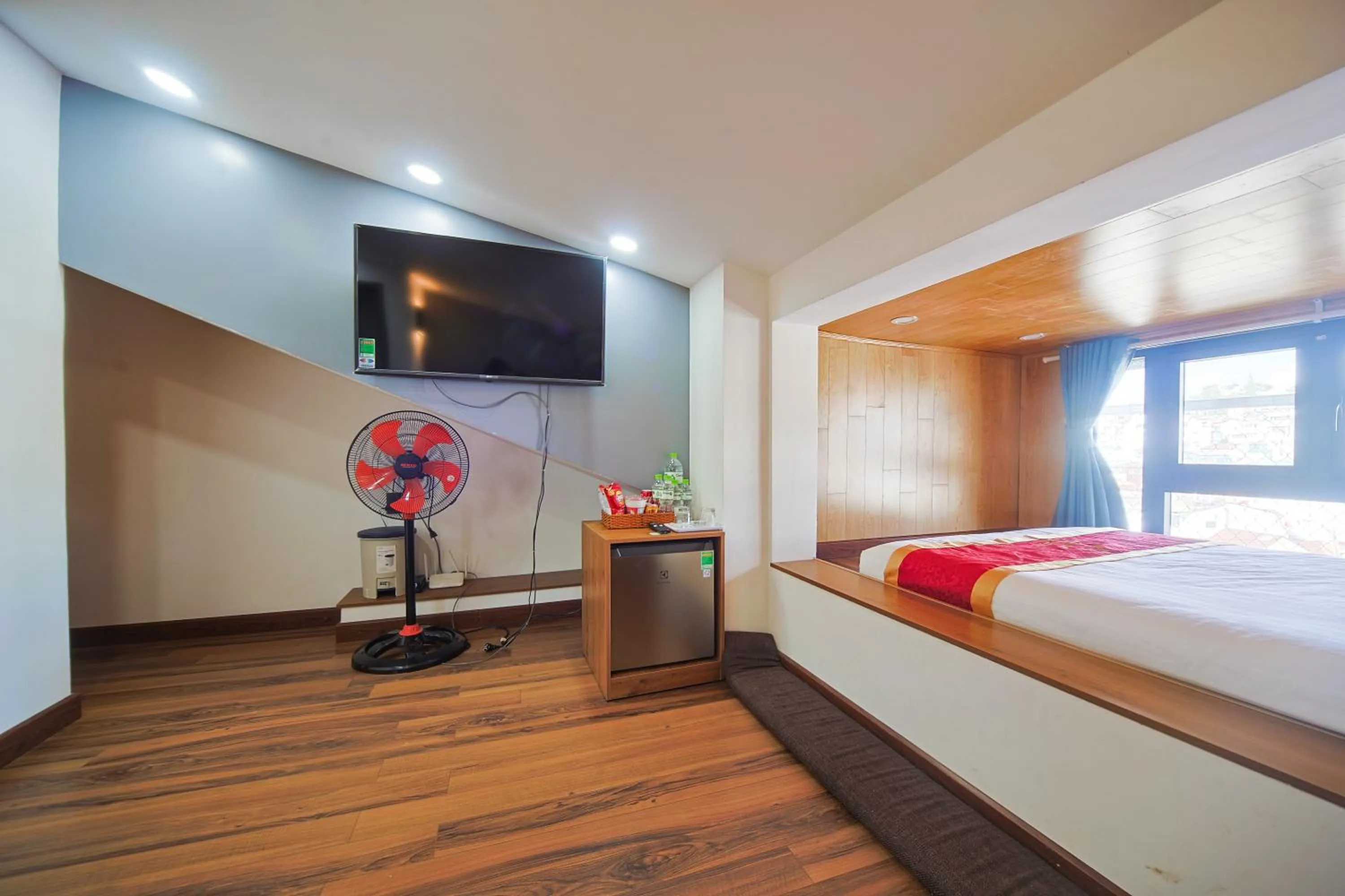 Photo of the whole room, Bed in Cherry Hotel 2 Da Lat