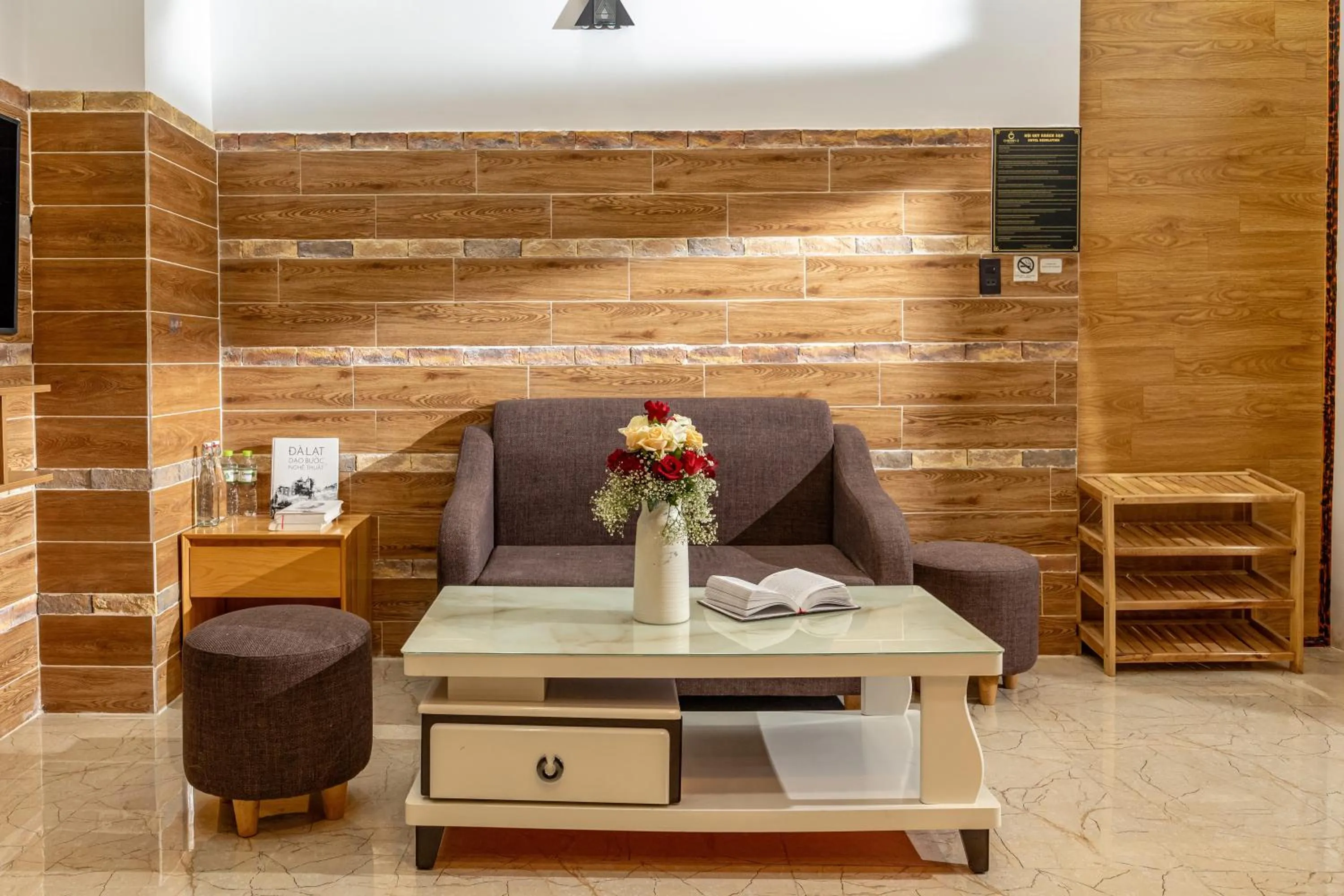 Seating area in Cherry Hotel 2 Da Lat