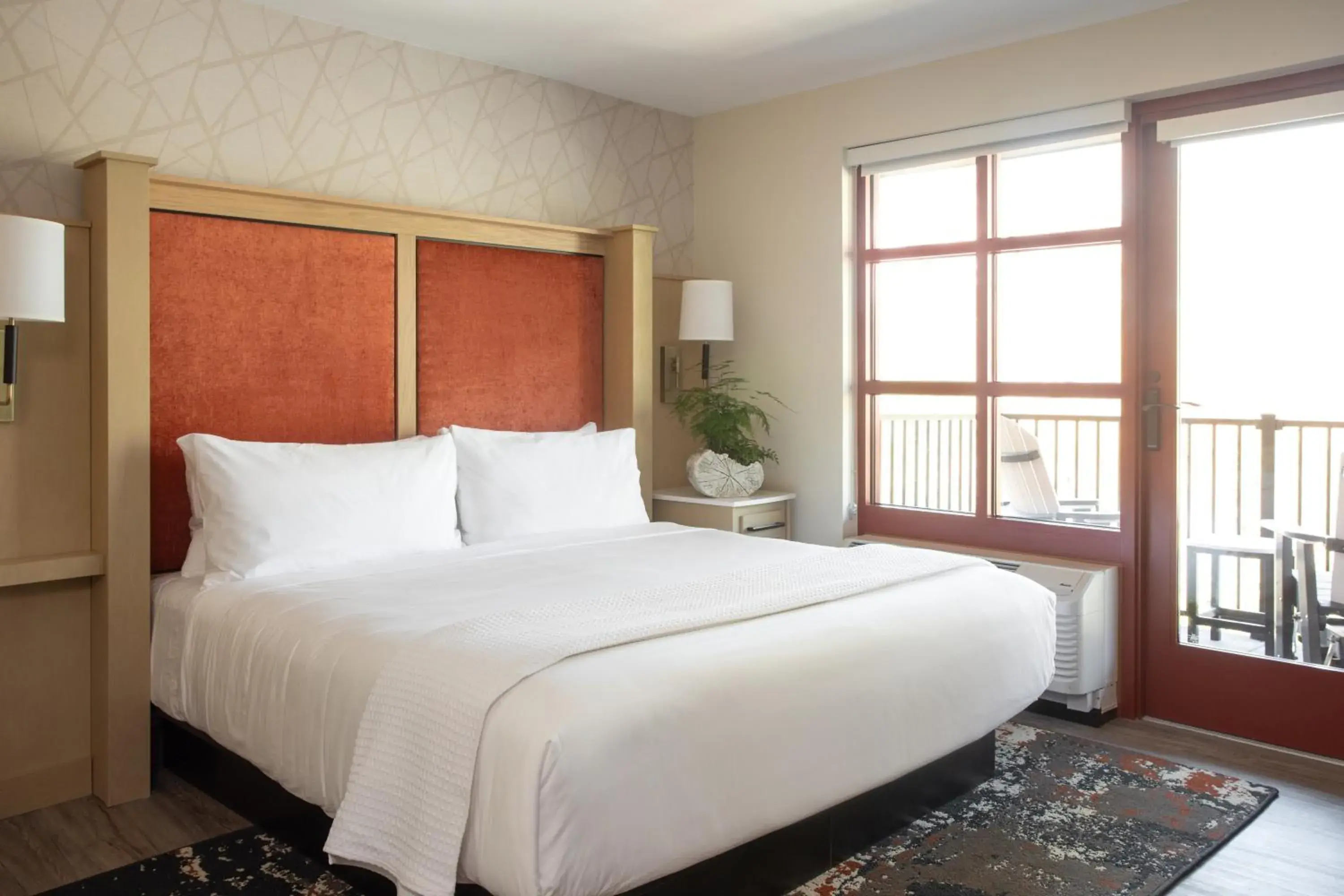 King Room with Balcony in The Embers Hotel King Room with Balcony in The Embers Hotel