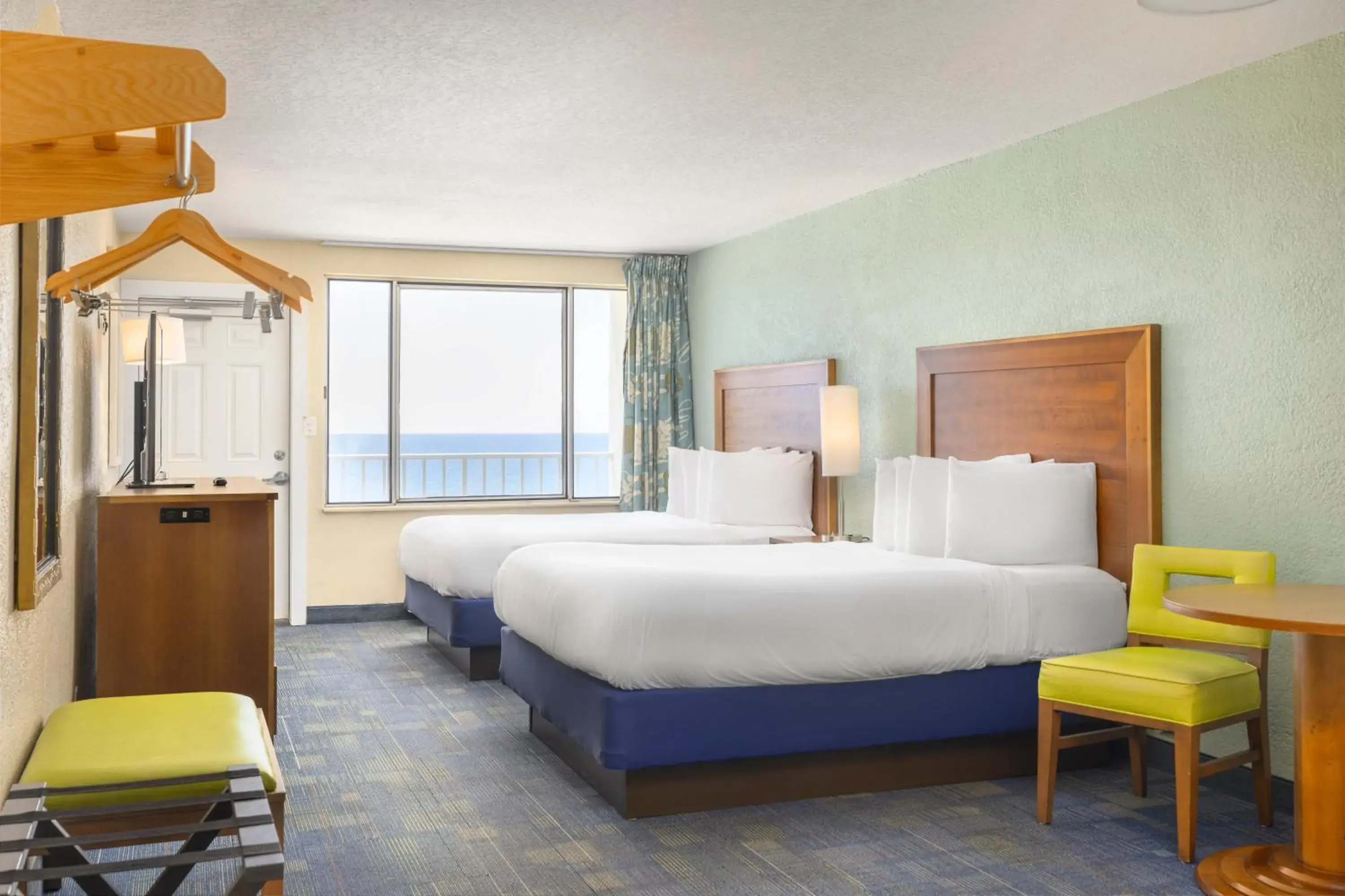 Standard Queen Room with Two Queen Beds in Beachside Resort Panama City Beach Standard Queen Room with Two Queen Beds in Beachside Resort Panama City Beach