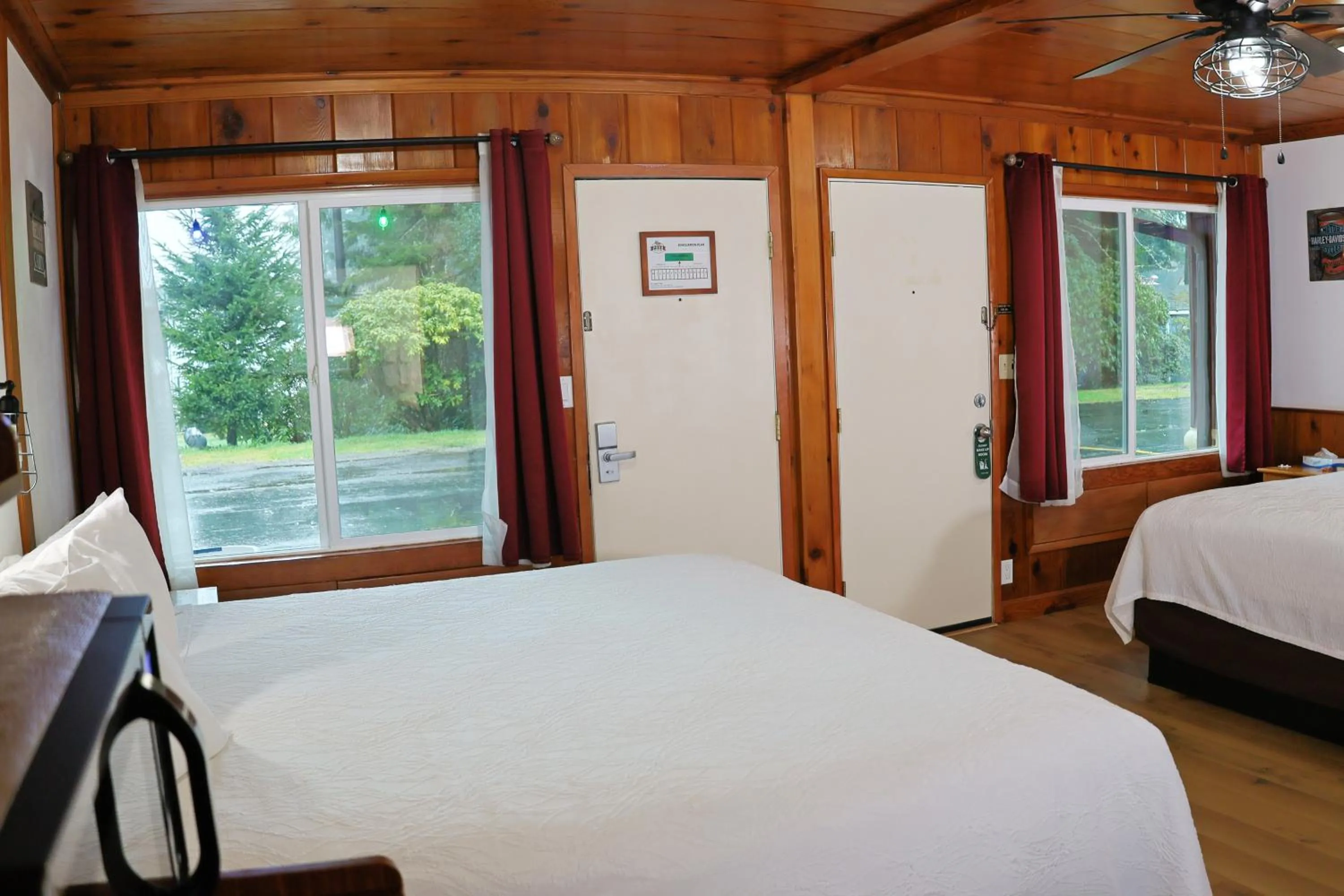 Bedroom, Bed in Park Motel and Cabins