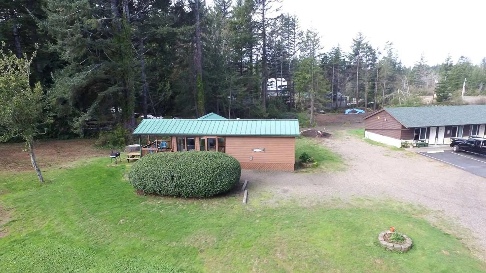 Property building in Park Motel and Cabins