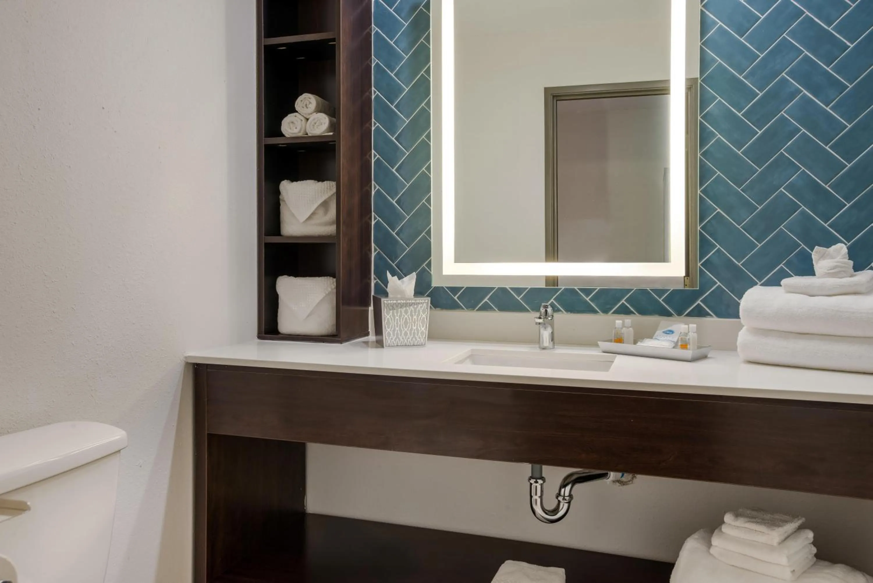 Bathroom in The Marco Hotel Lake Charles