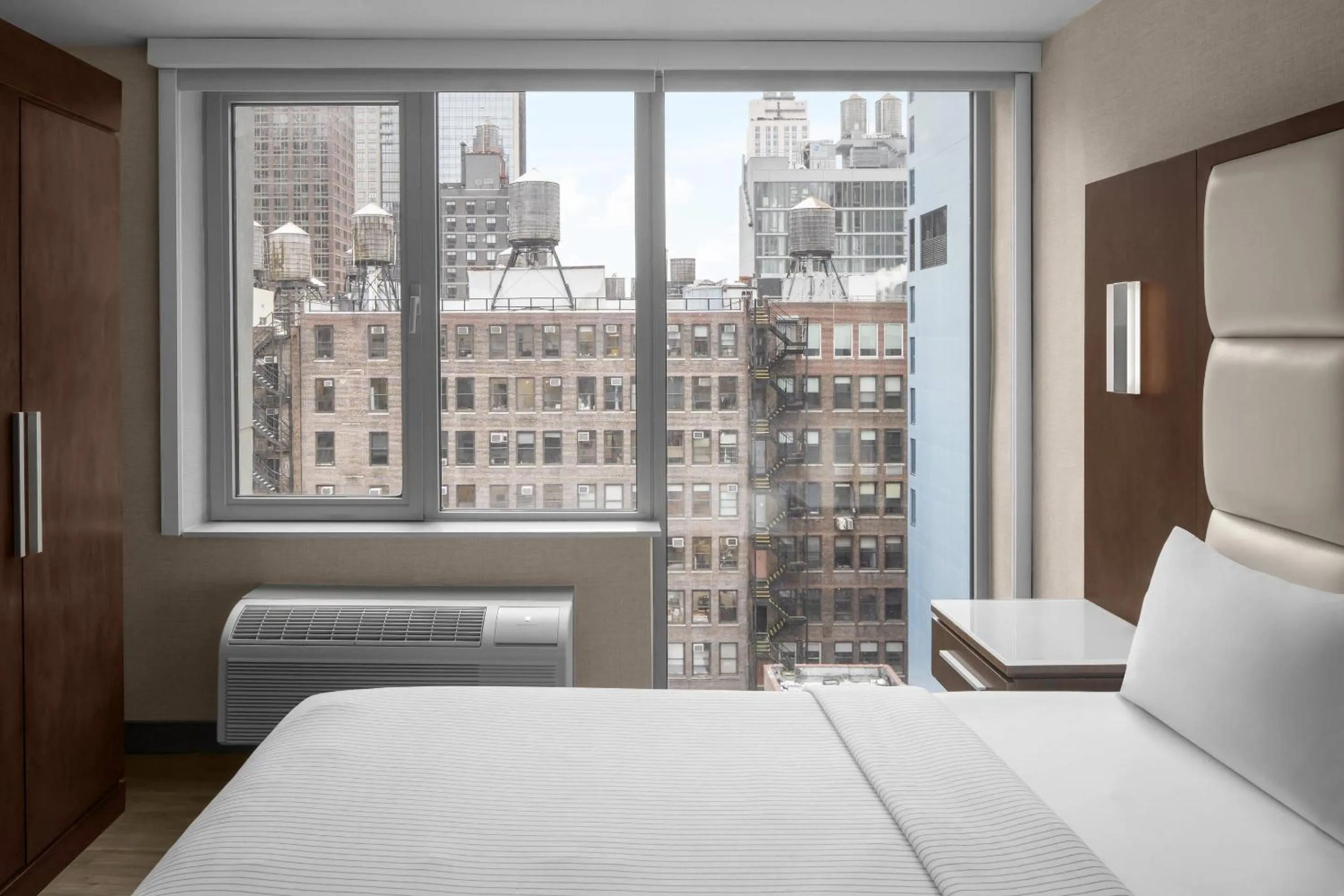 Bedroom, Bed in Cambria Hotel New York - Chelsea