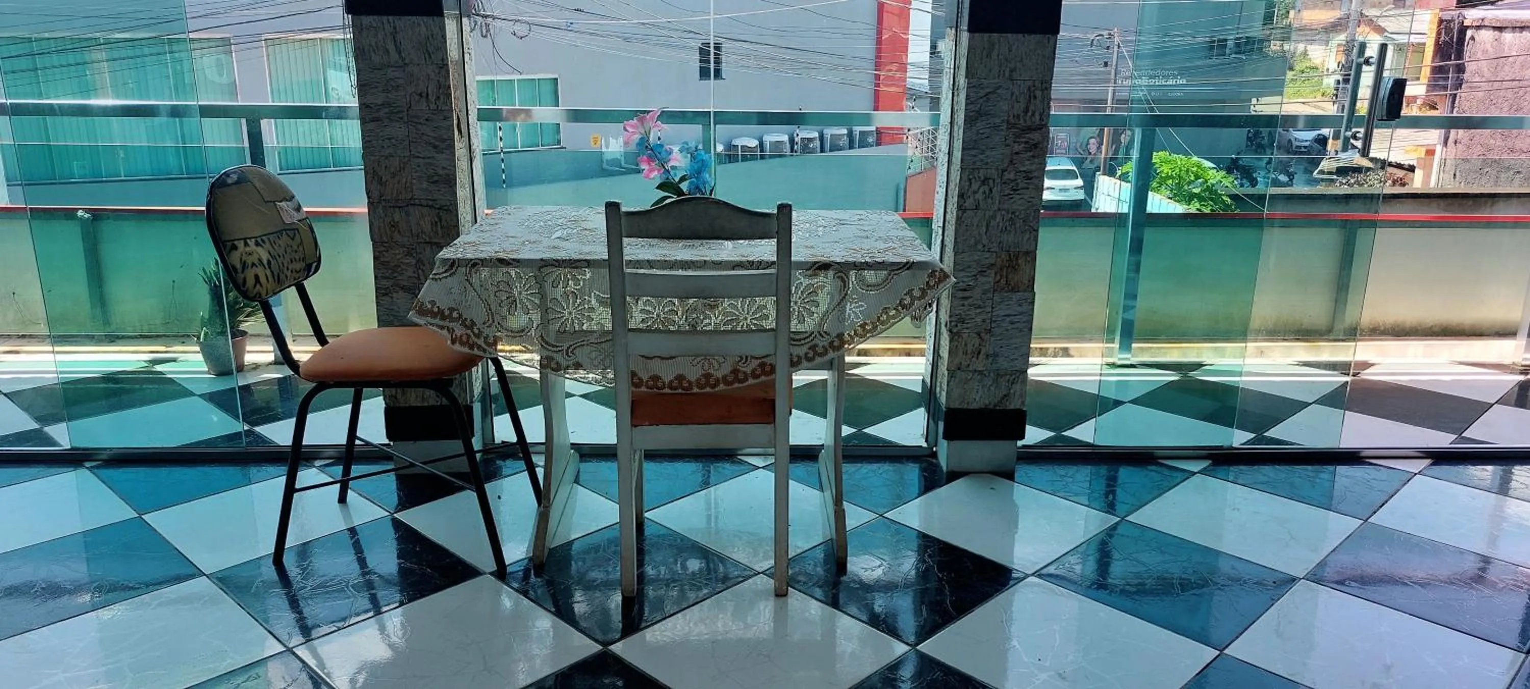 Restaurant/places to eat in OYO Hotel Tbs