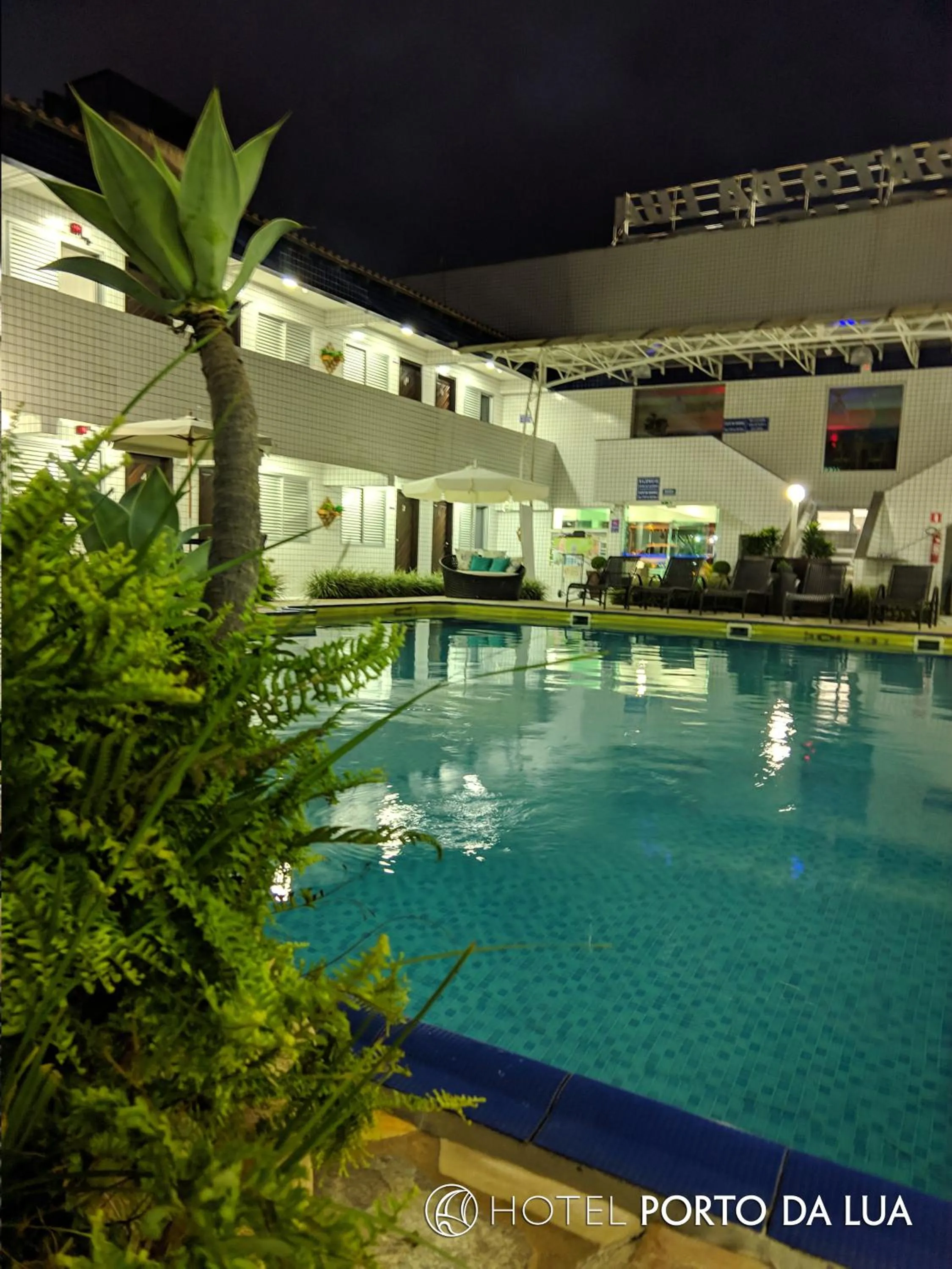 Swimming pool in Hotel Pousada Porto da Lua