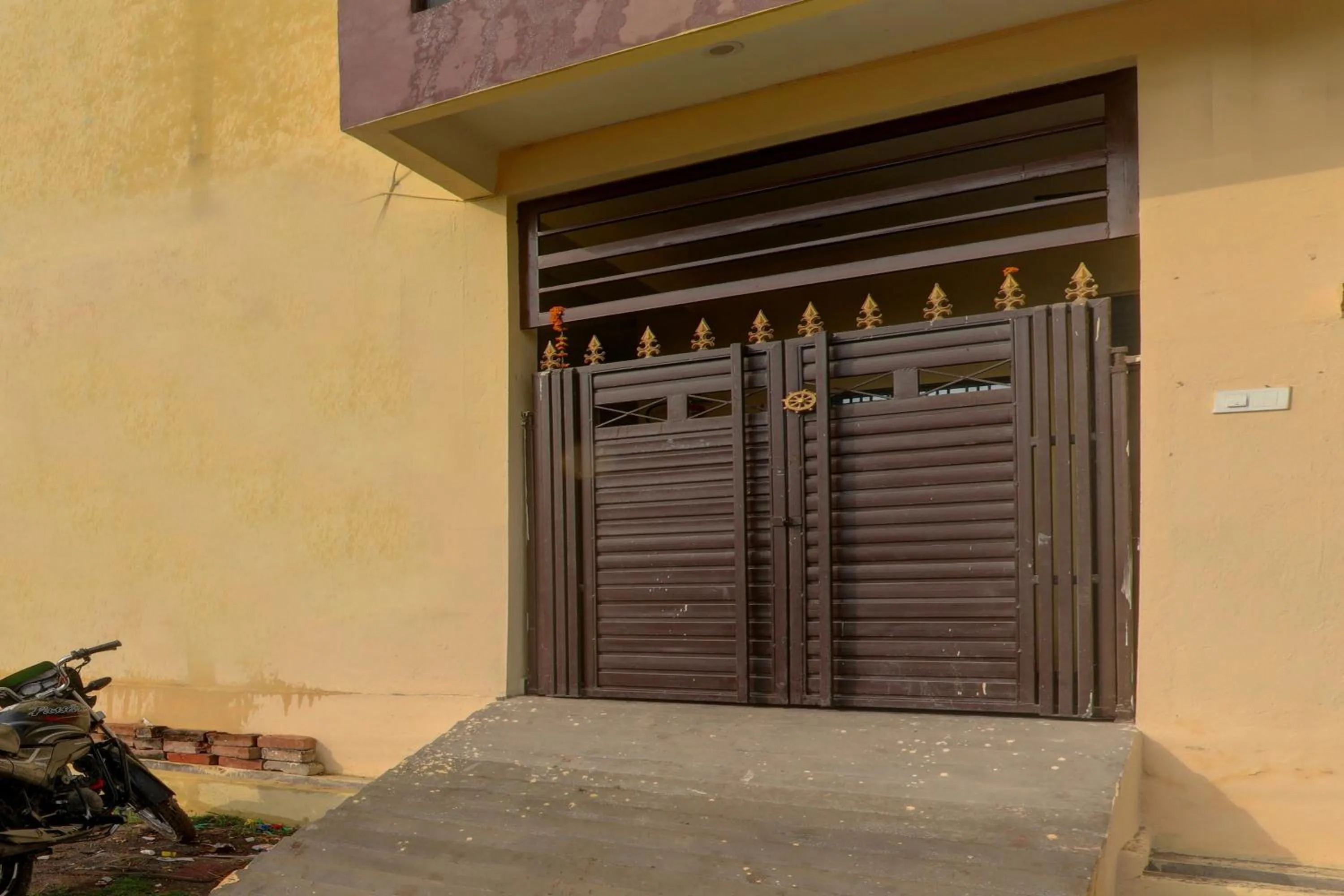 Facade/entrance in Hotel O Golden Grand