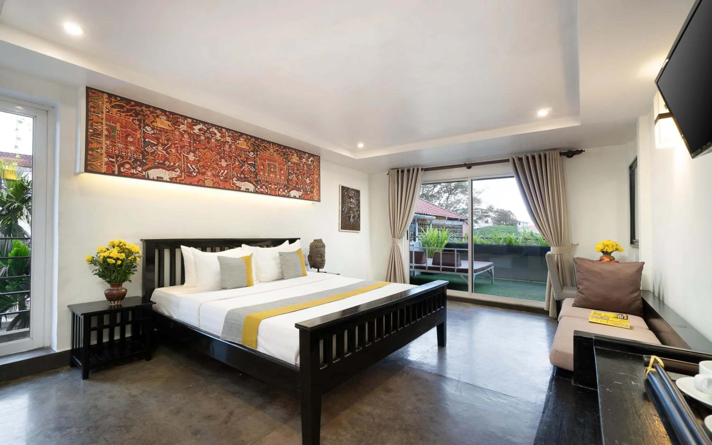 Bed in Dusit Hotel Siem Reap