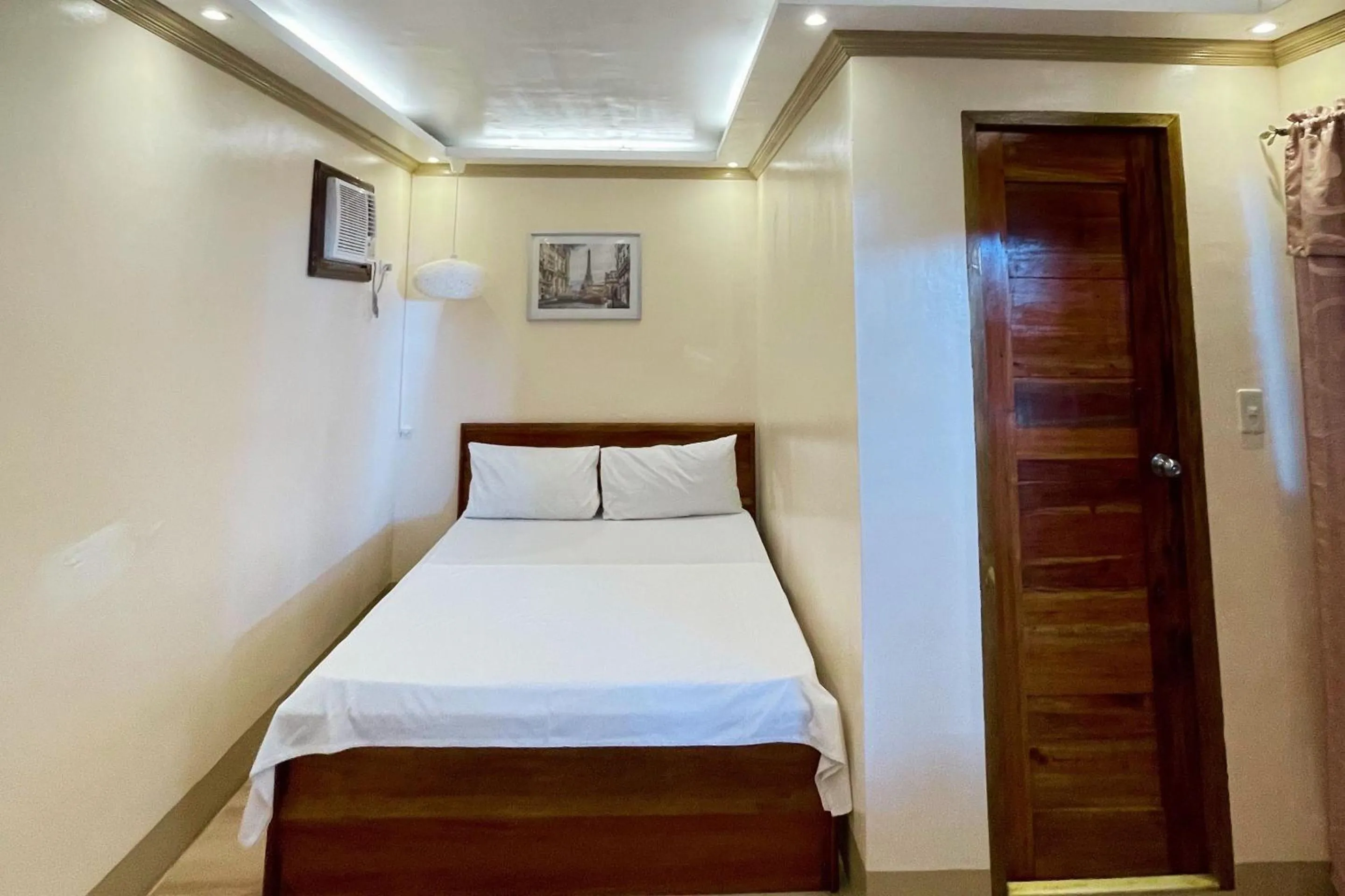 Bedroom, Bed in Durhan White Beach Resort powered by Cocotel