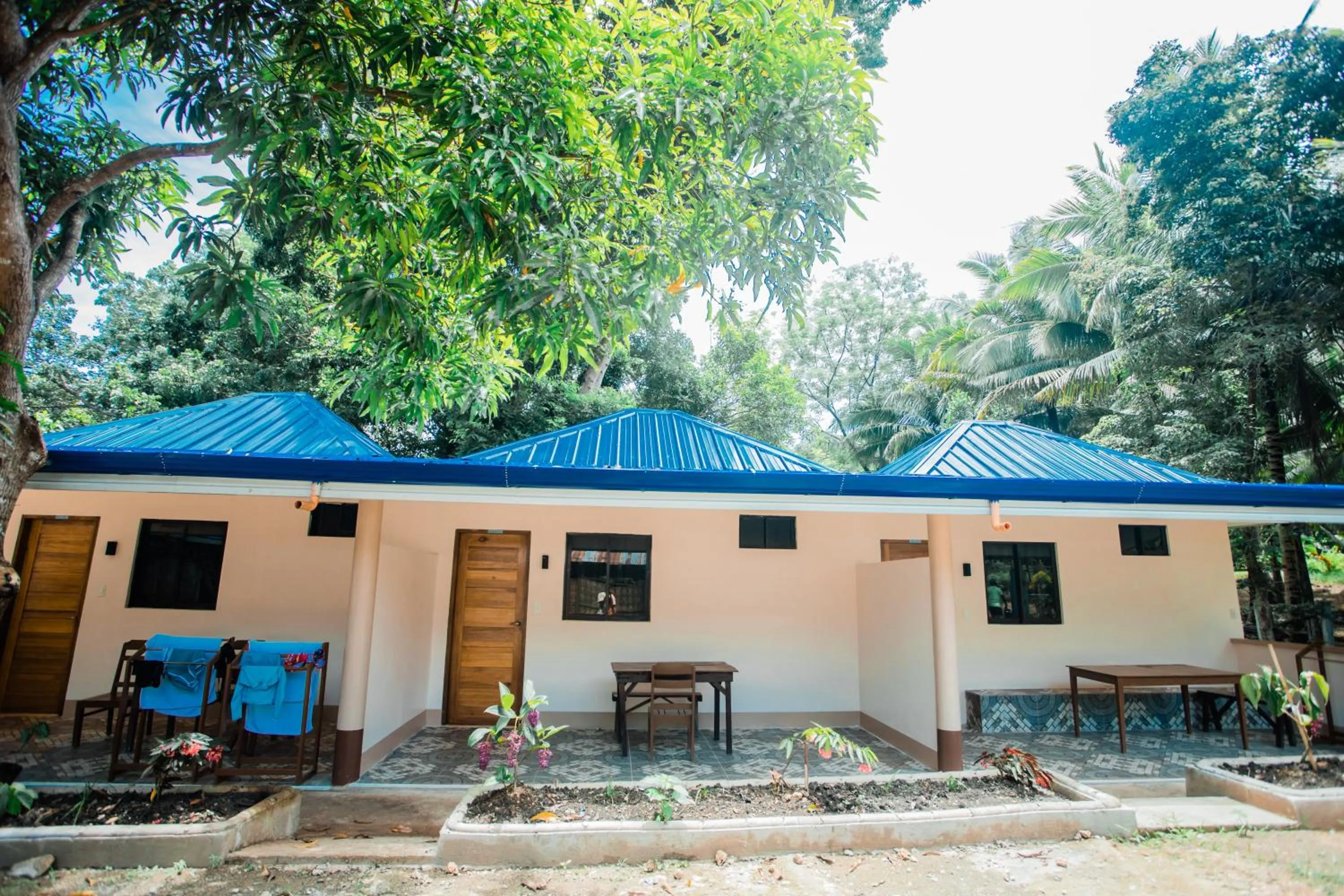 Property building in Durhan White Beach Resort powered by Cocotel