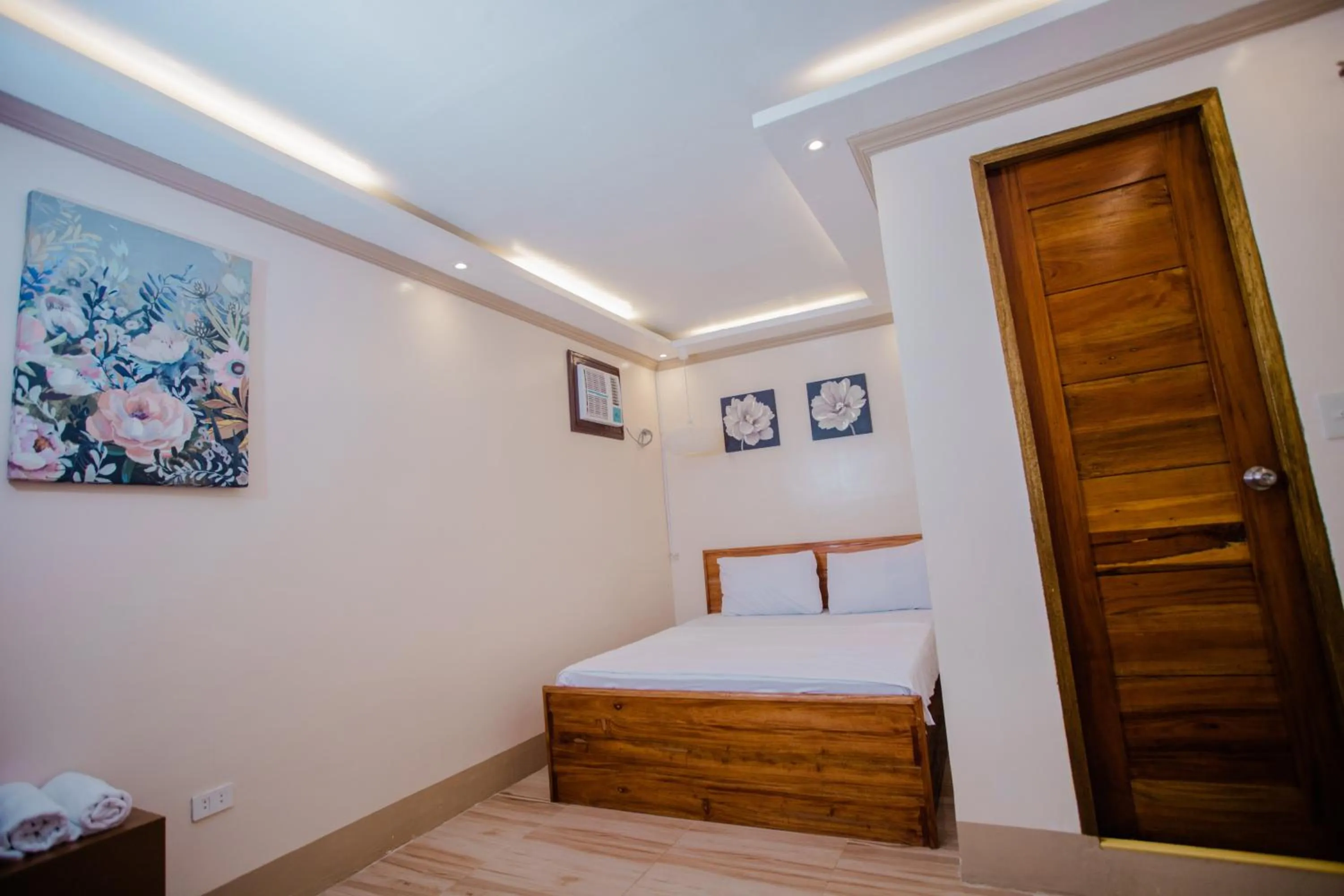 Bedroom, Bed in Durhan White Beach Resort powered by Cocotel