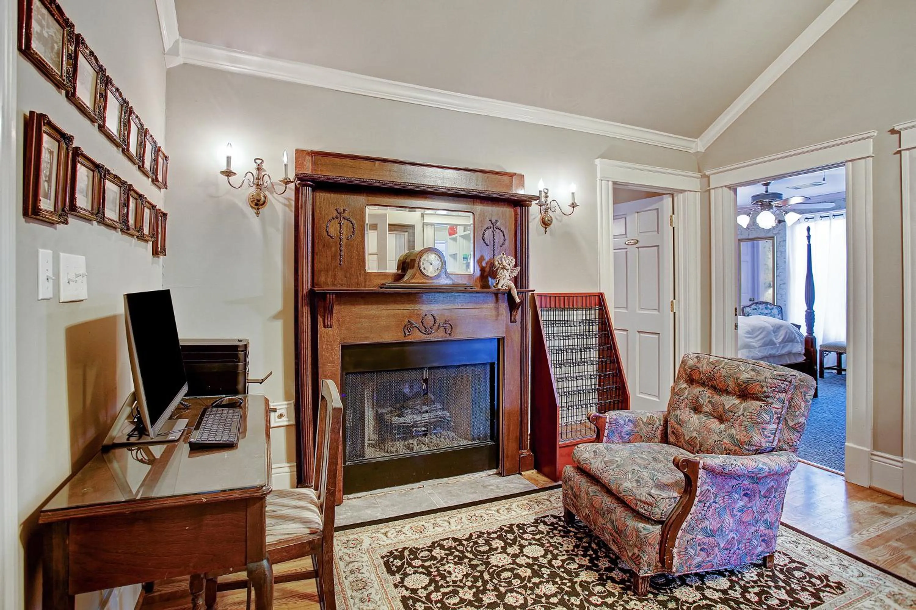 Sara's Inn on the Boulevard