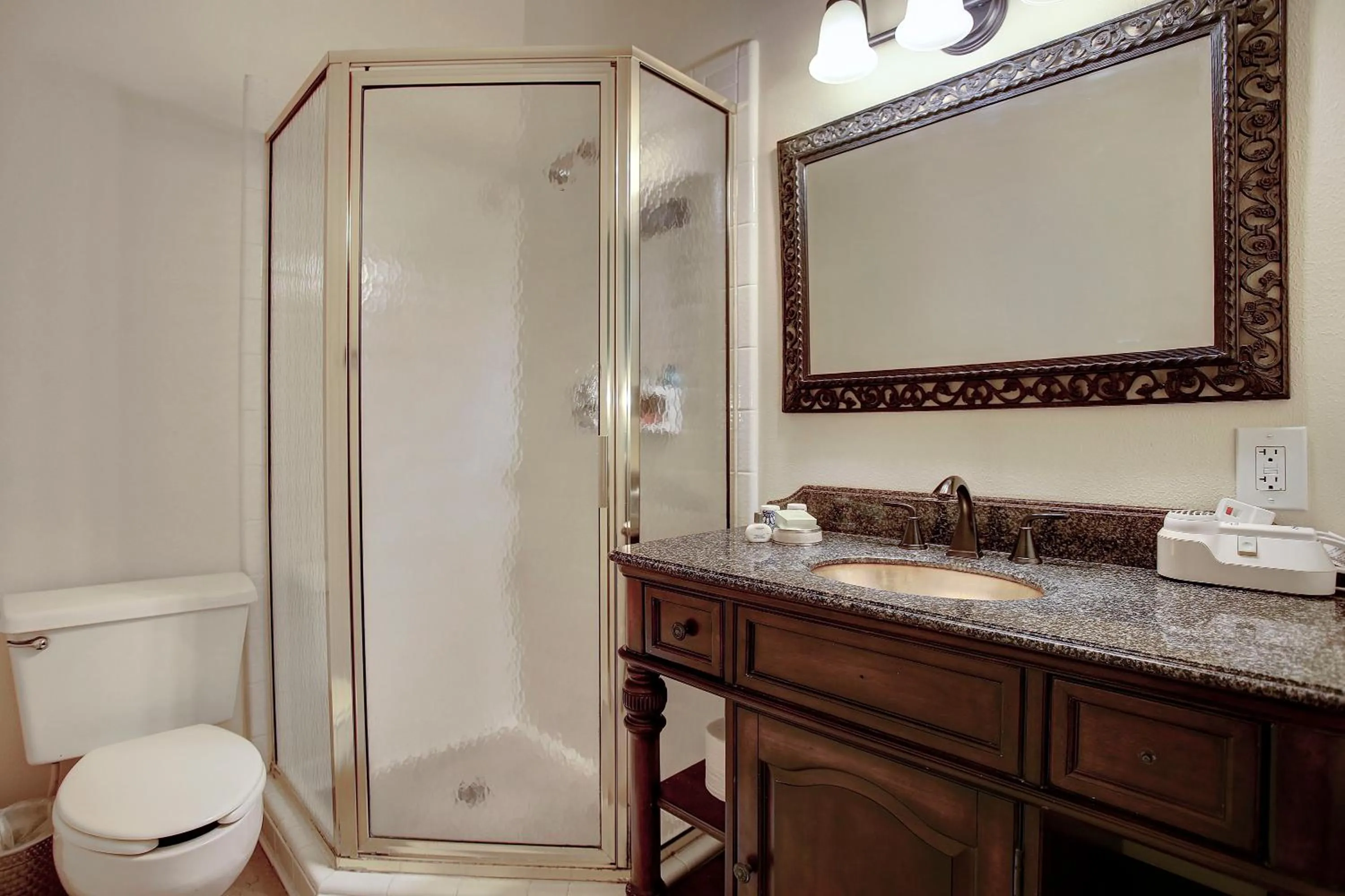 Sara's Inn on the Boulevard