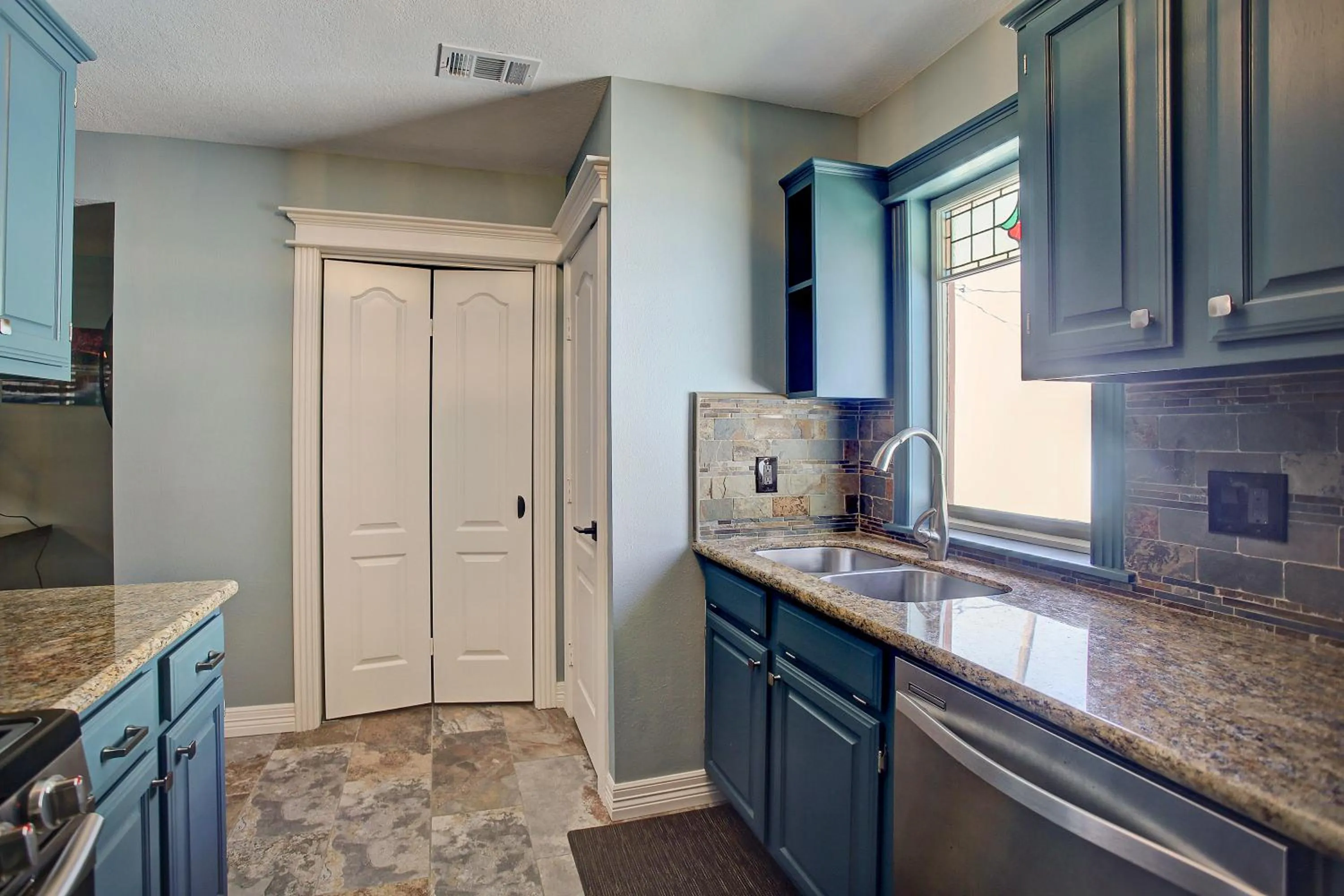 Sara's Inn on the Boulevard