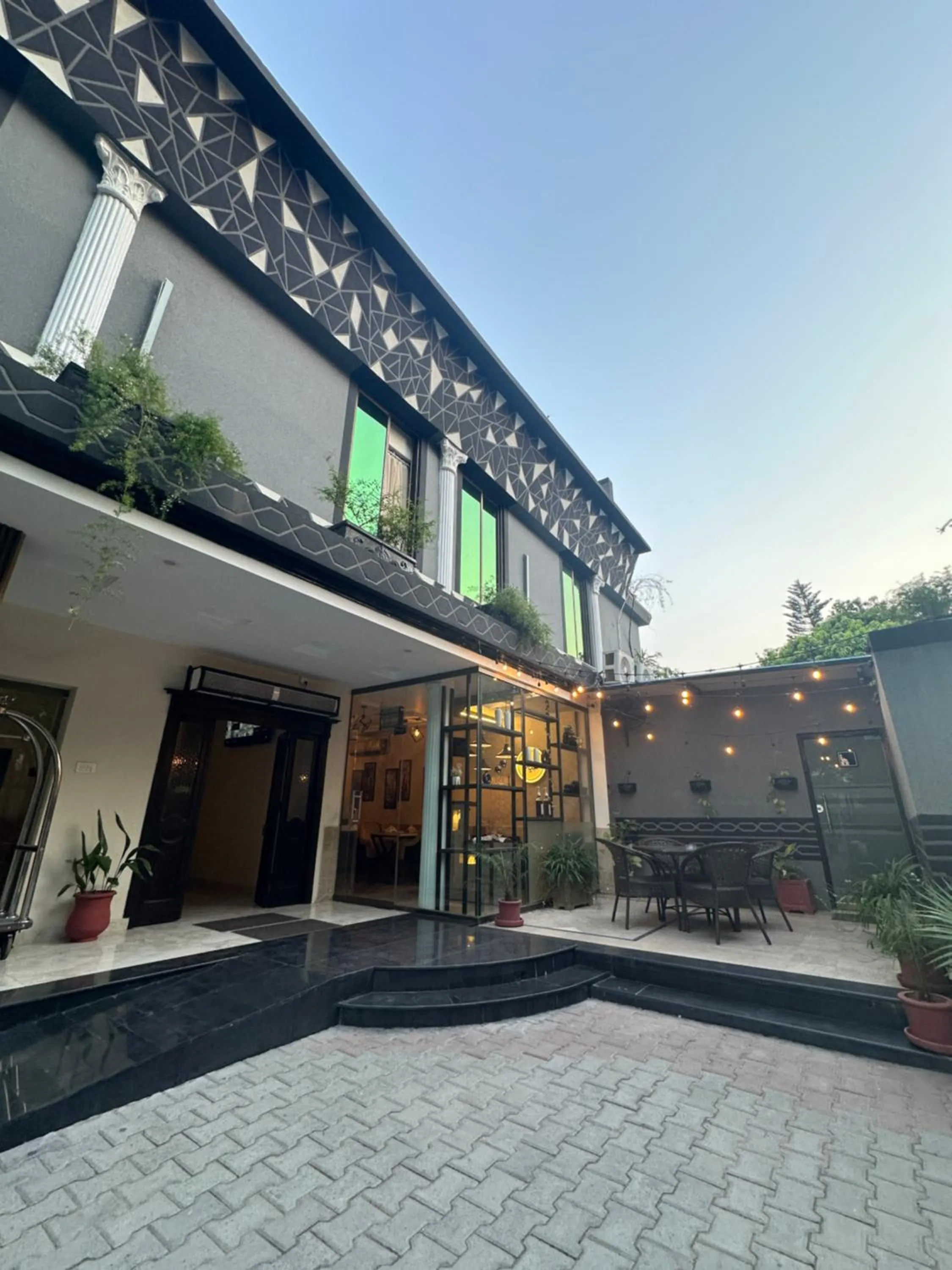 Property building in Burj Ul Zaki