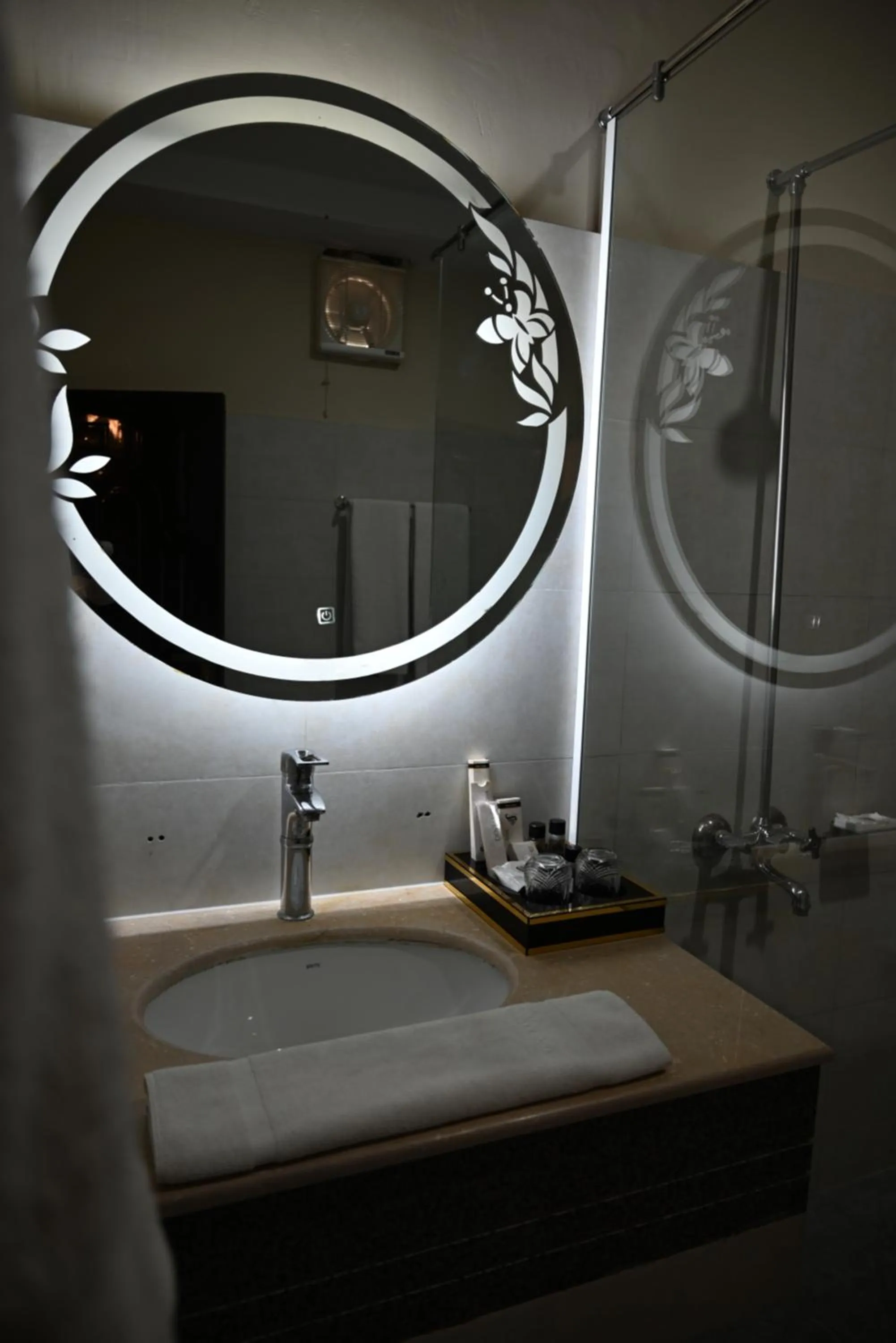 Bathroom in Burj Ul Zaki