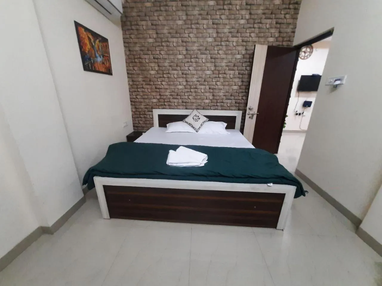 Bed in Staeg Heart of City 2BHK 201