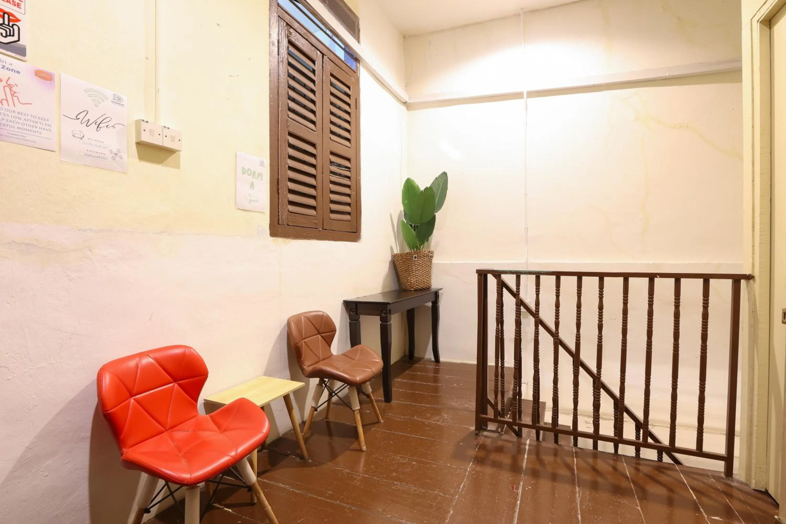 Seating area in Dou Houz Georgetown