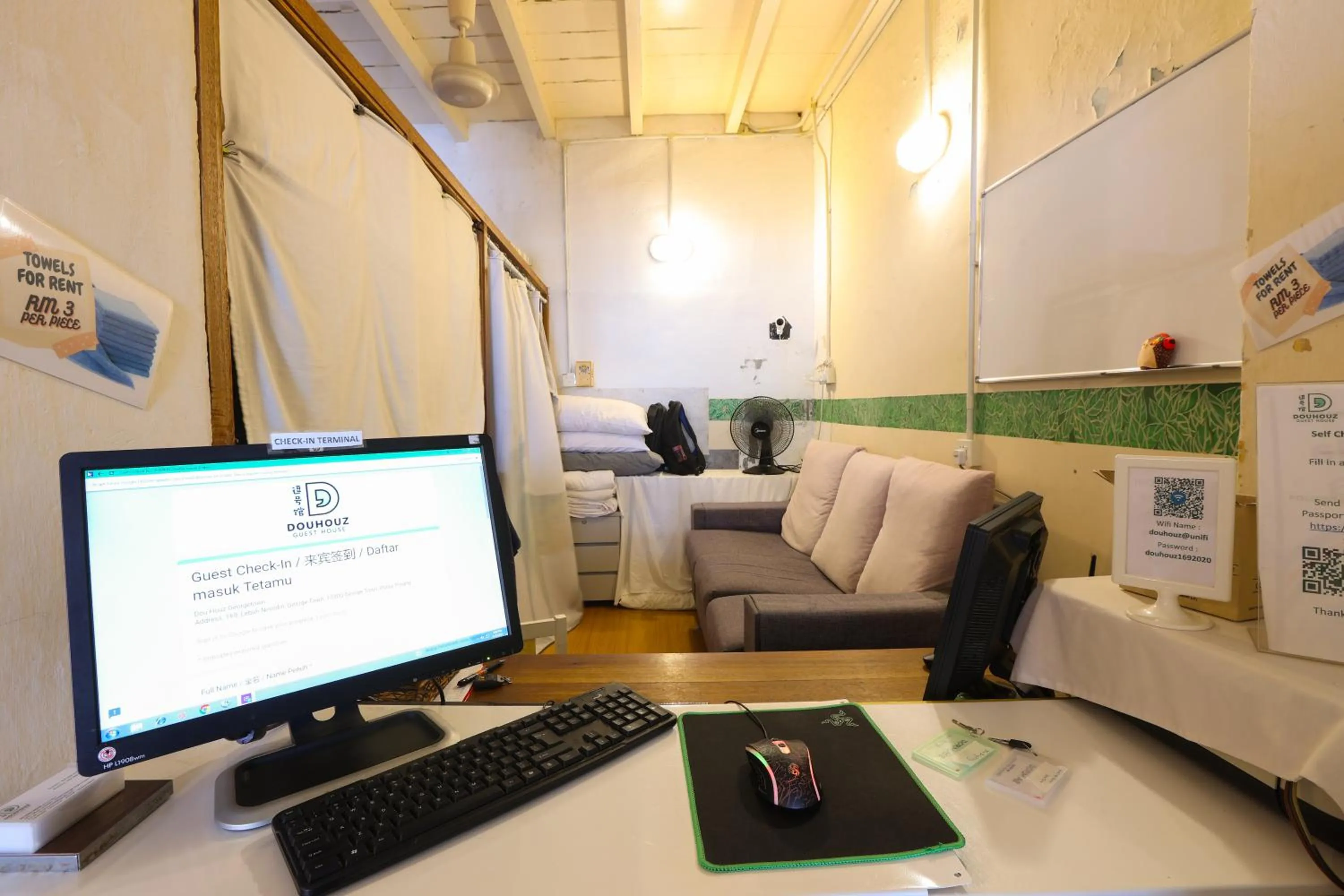 Lobby or reception in Dou Houz Georgetown