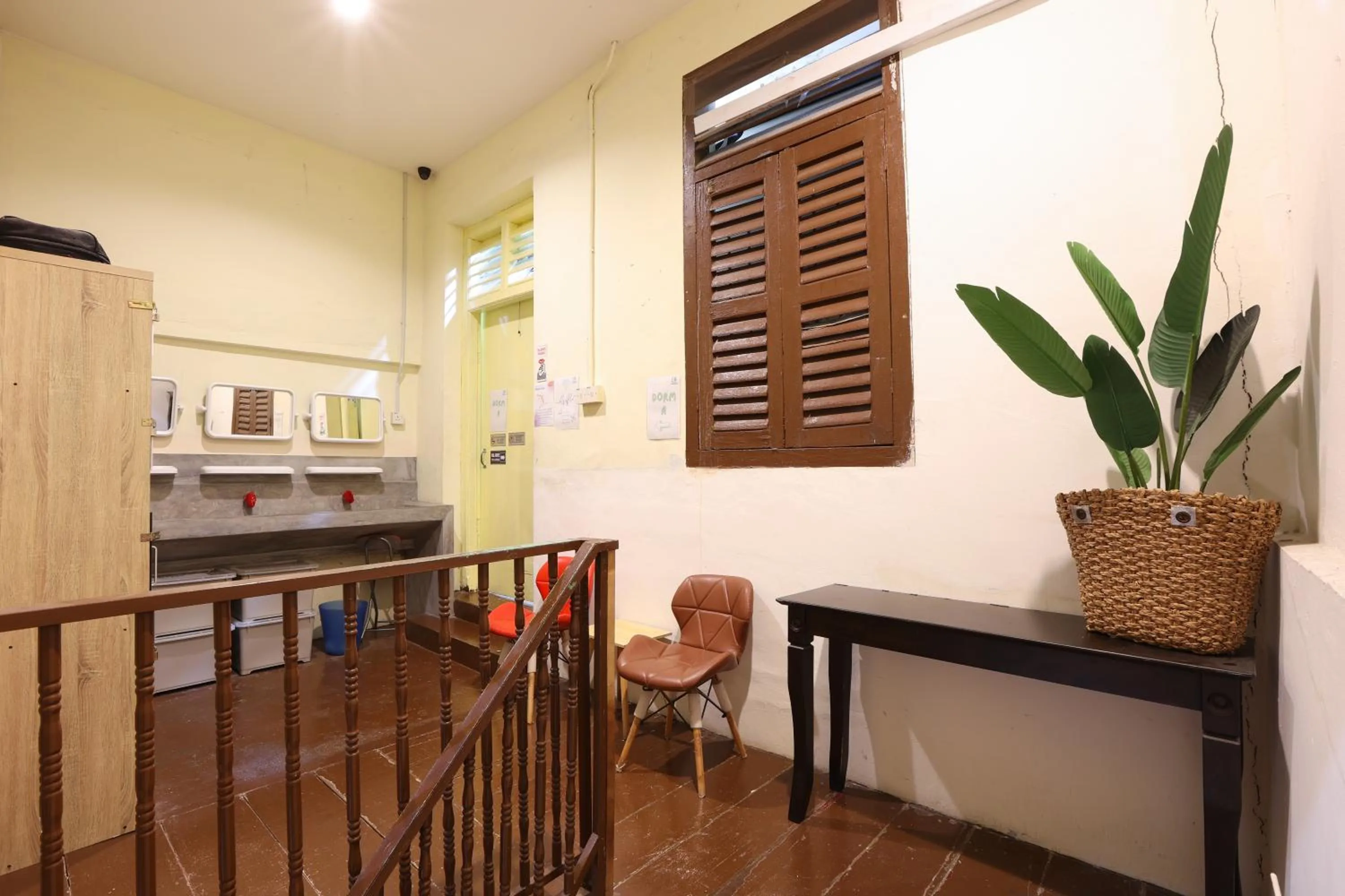 Seating area in Dou Houz Georgetown