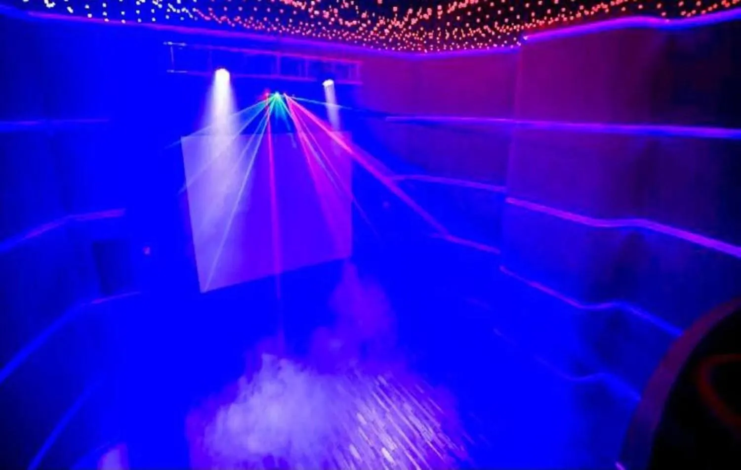 Nightclub / DJ in The Weekend Address Managed By Stay Cation